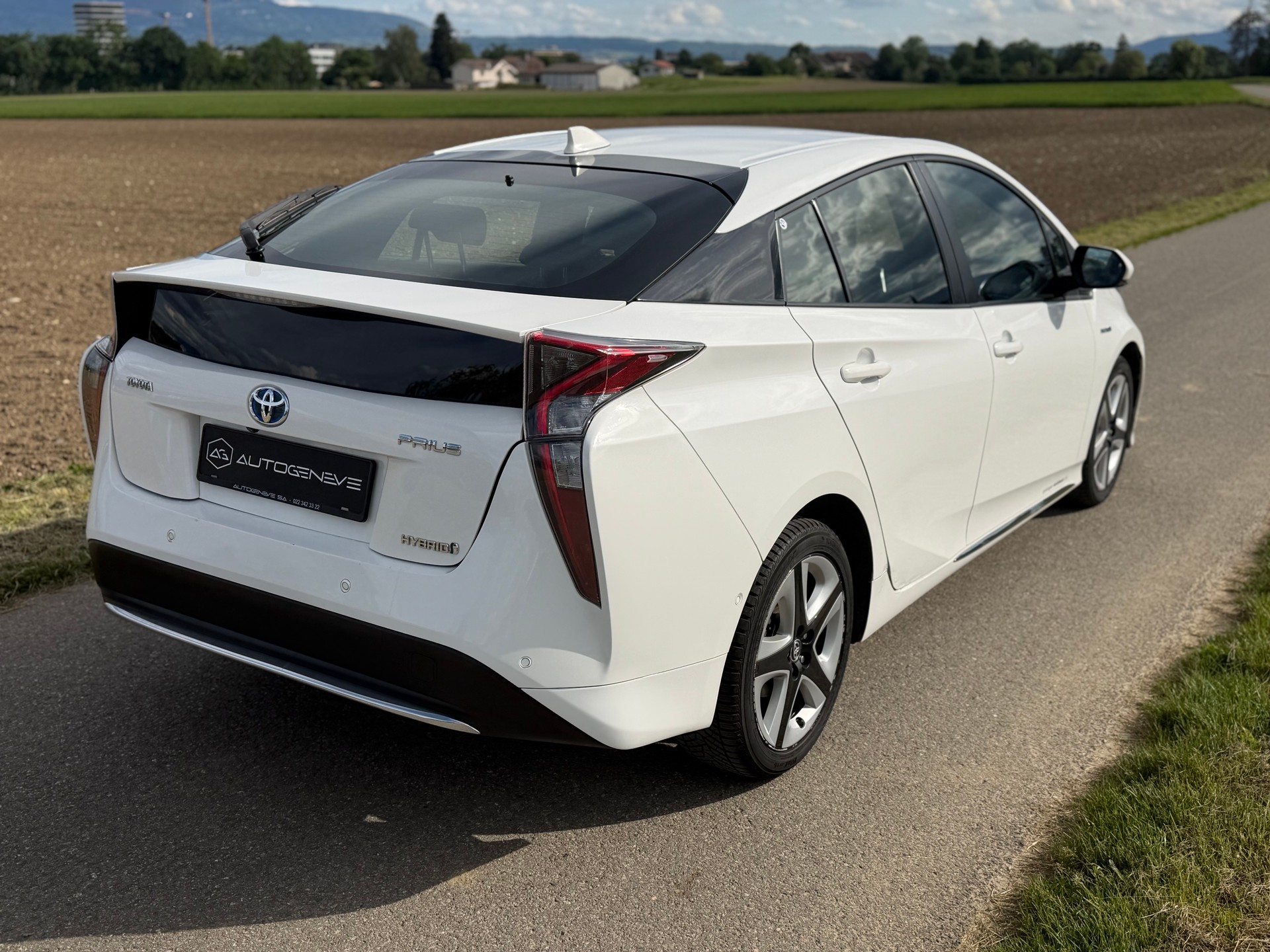 TOYOTA Prius 1.8 VVT-i HSD Sol Premium-image-7