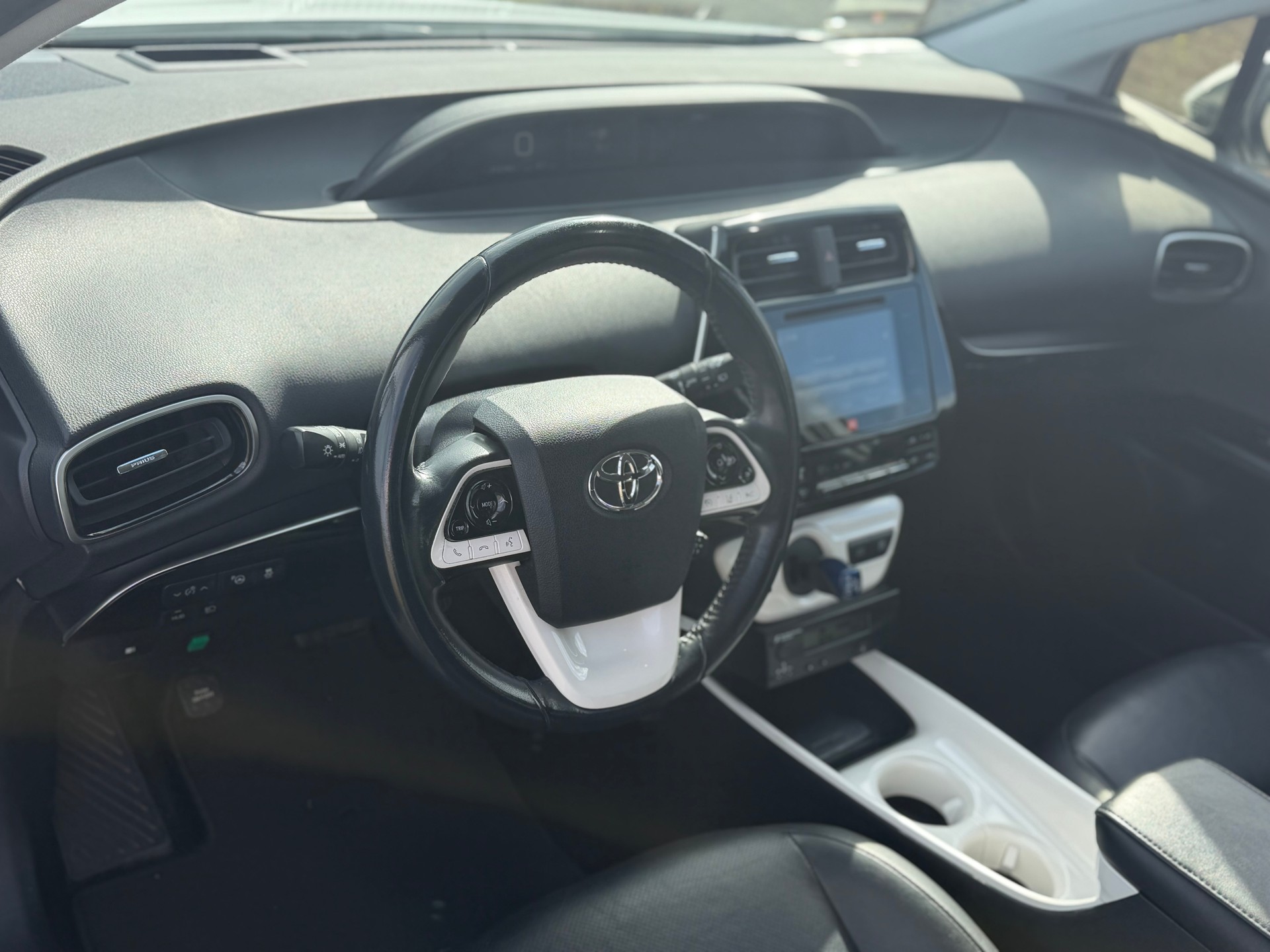 TOYOTA Prius 1.8 VVT-i HSD Sol Premium-image-12