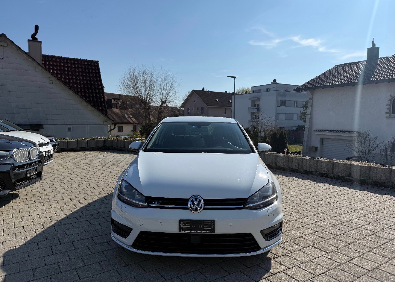 VW Golf 1.2 TSI R-Line Design-showroom-element-1