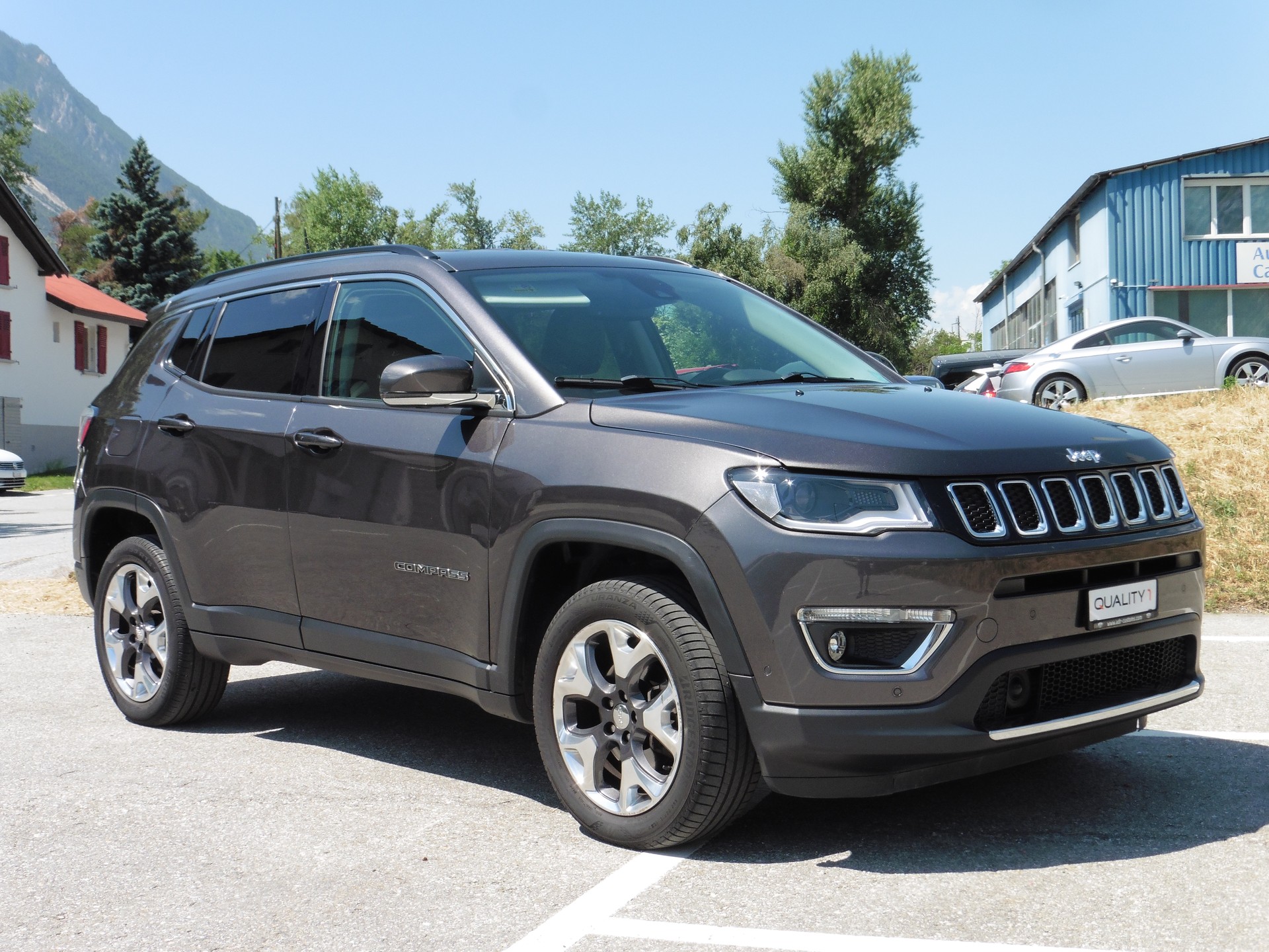 JEEP Compass 1.4 Turbo Limited AWD 9ATX-showroom-element-1