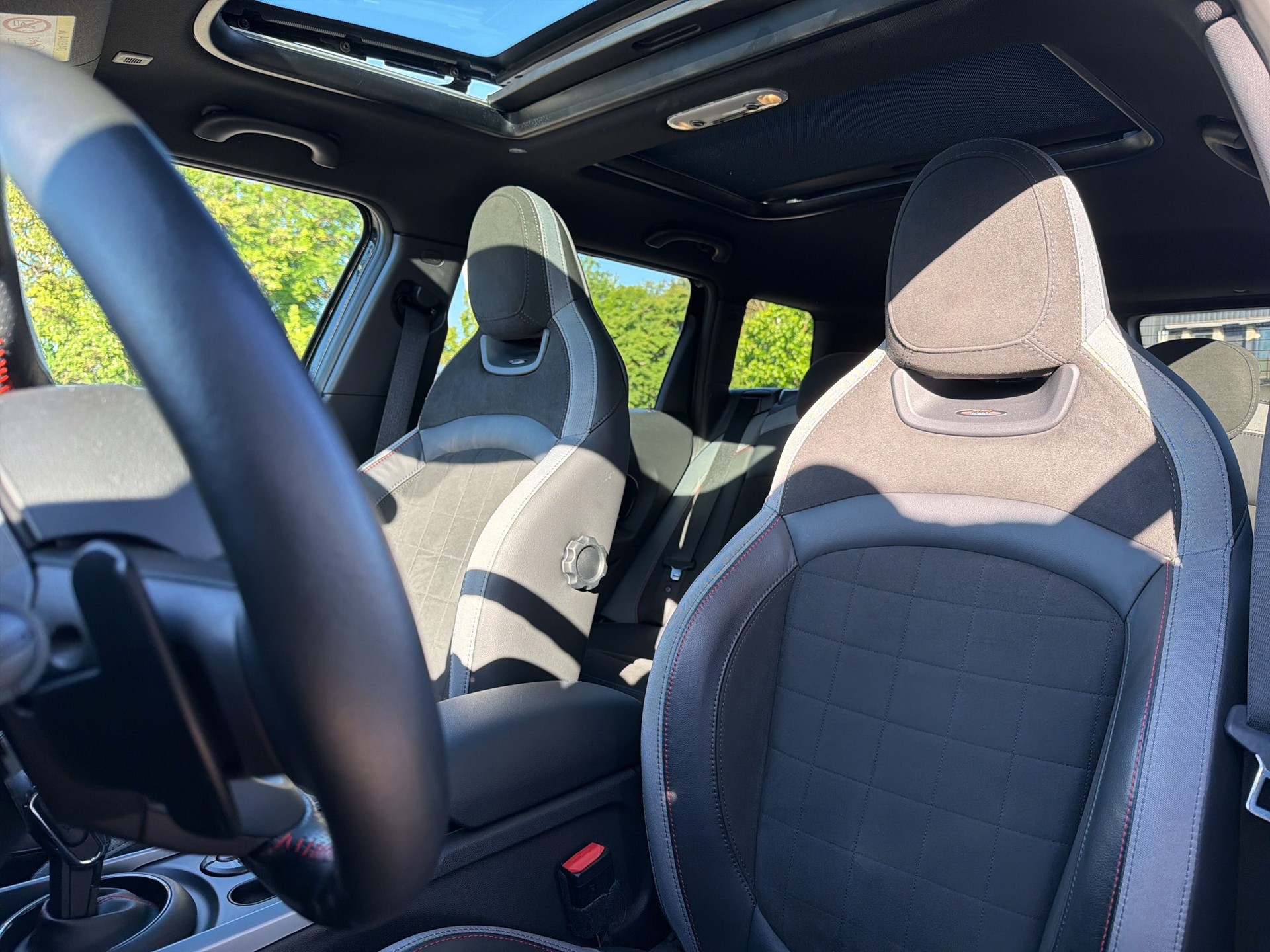 MINI Clubman Cooper John Cooper Works ALL4 Steptronic-image-9
