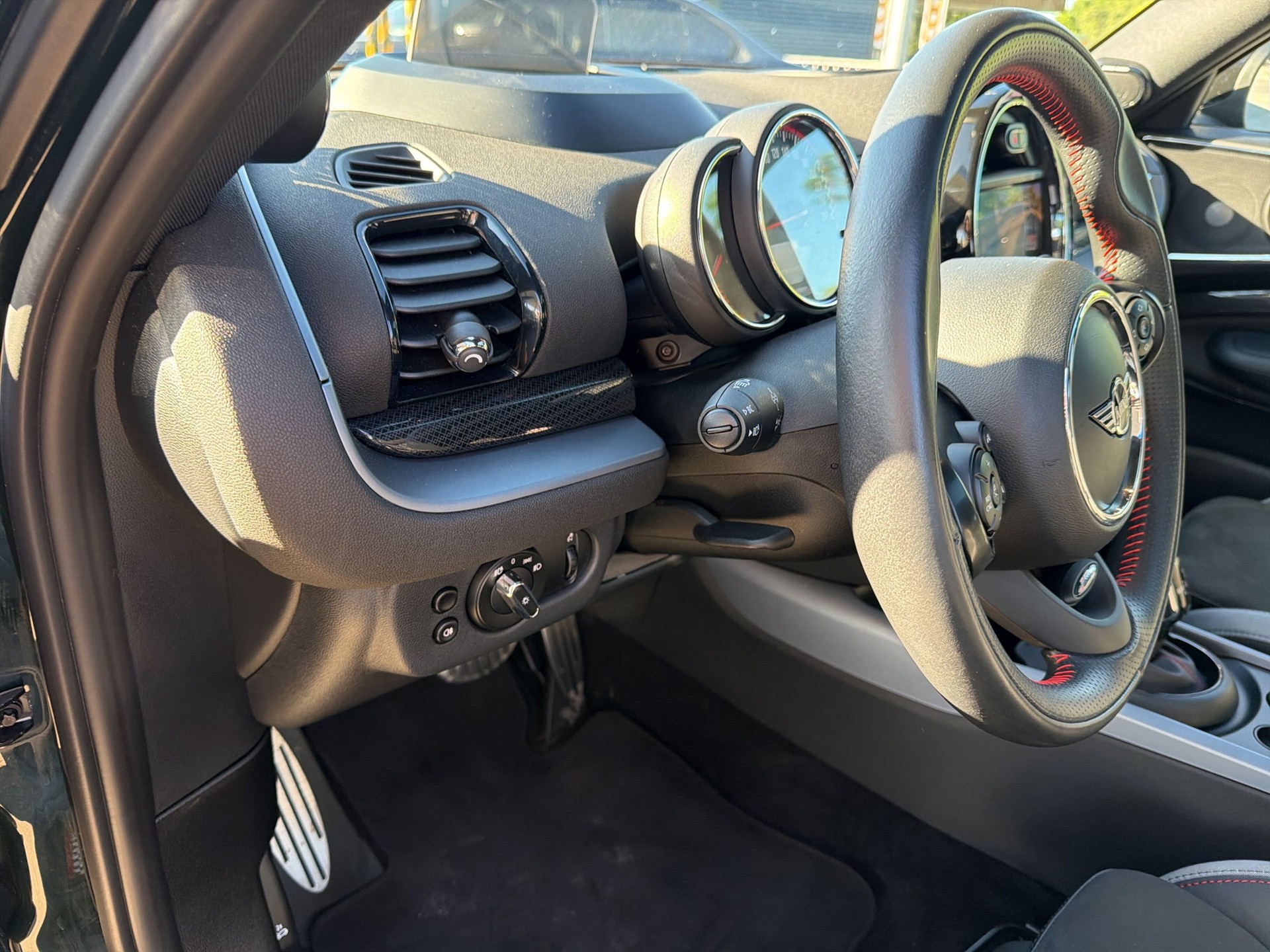 MINI Clubman Cooper John Cooper Works ALL4 Steptronic-image-18
