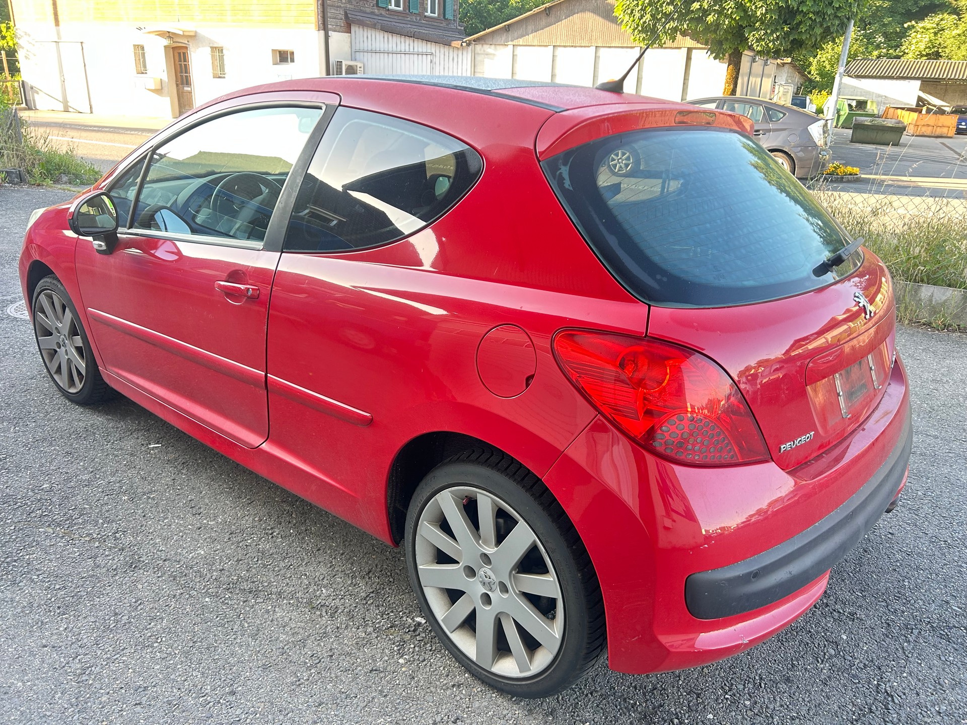 PEUGEOT 207 1.6 16V Turbo XSI-image-5
