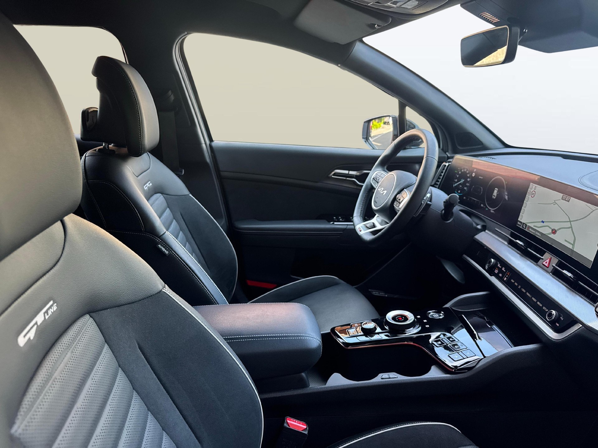KIA Sportage 1.6 T-GDi PHEV GT-Line-image-9