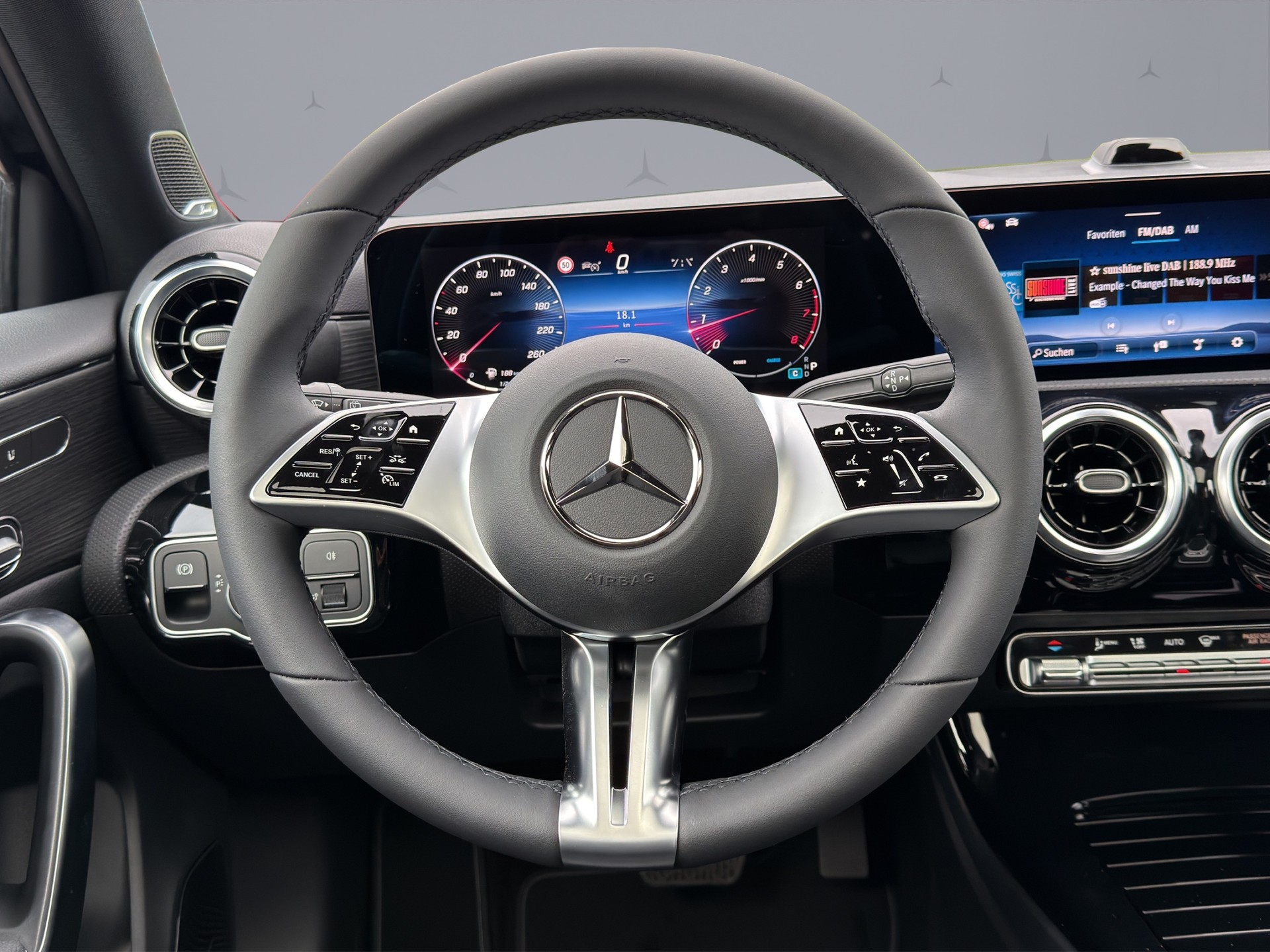 MERCEDES-BENZ A 250 Progressive 4m-image-11