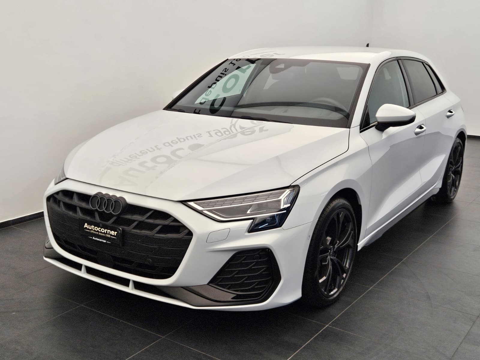 AUDI A3 Sportback 35 TFSI S line Attraction S-tronic-image-2