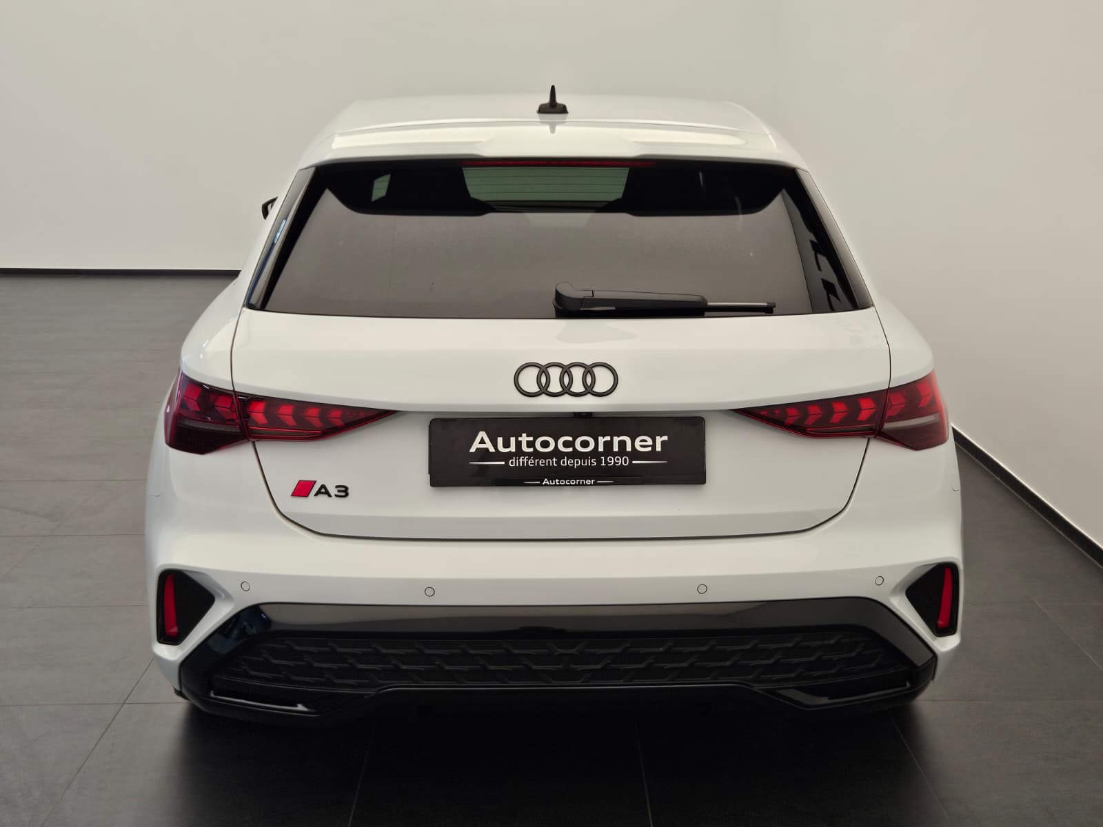 AUDI A3 Sportback 35 TFSI S line Attraction S-tronic-image-7
