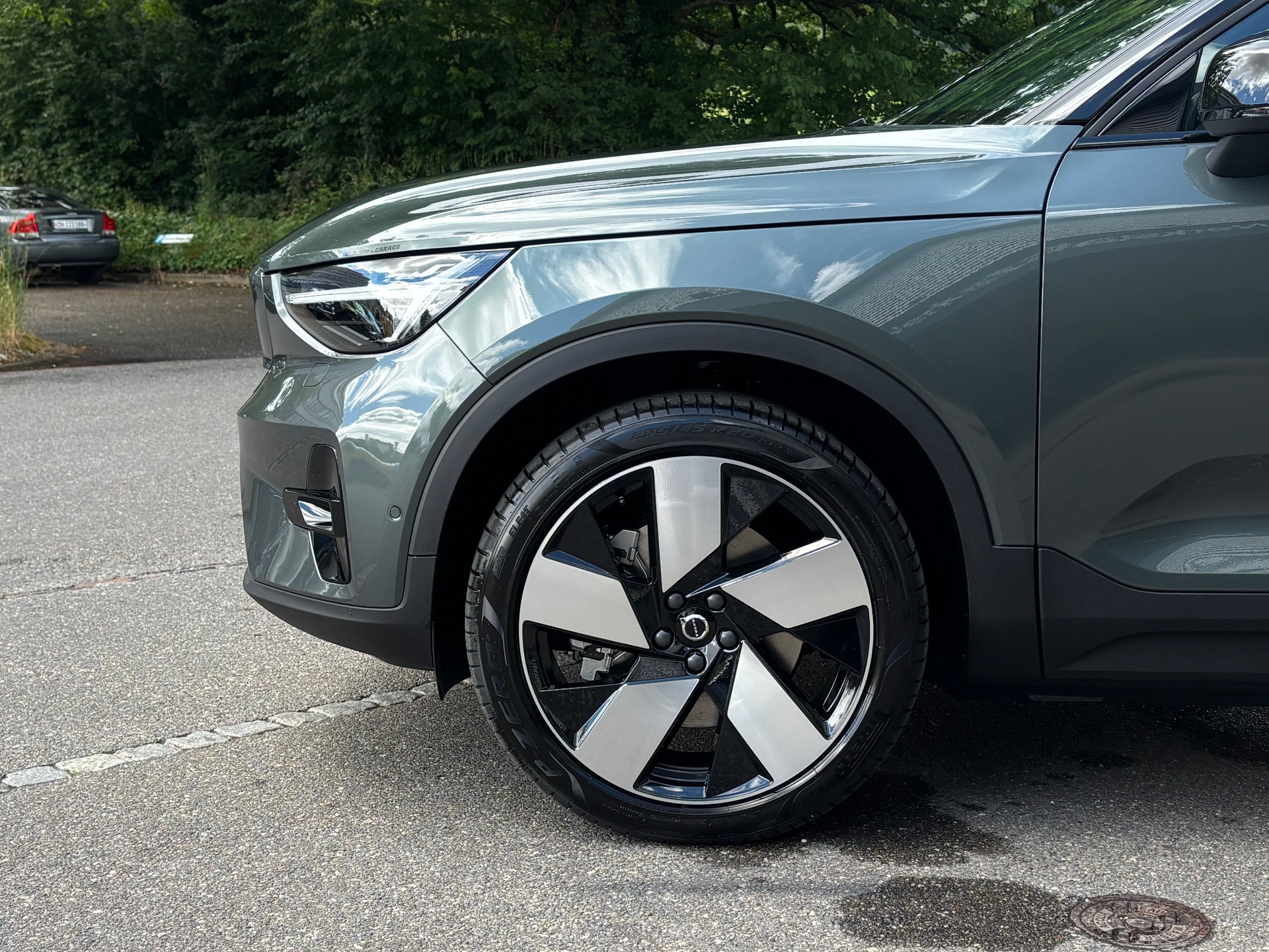 VOLVO EX40 Twin XCENTRIC Edition AWD-showroom-element-1