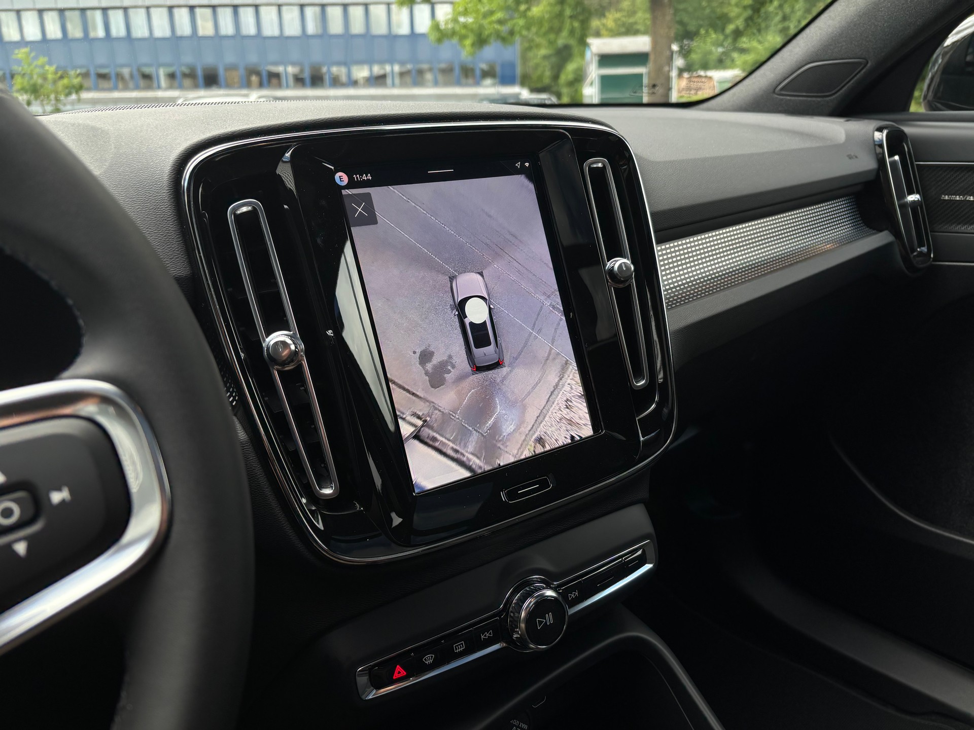 VOLVO EX40 Twin XCENTRIC Edition AWD-image-14