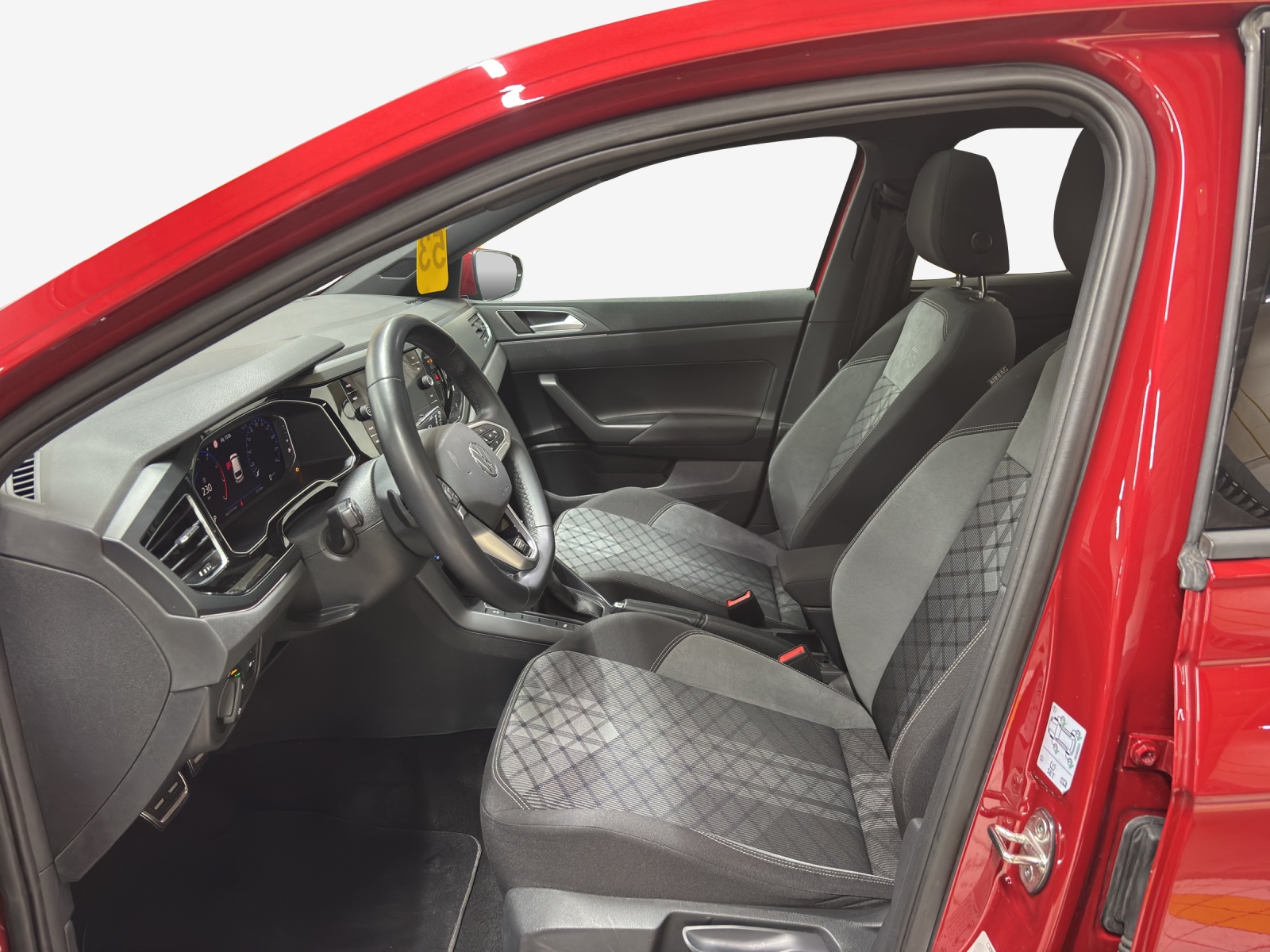 VW Polo 1.0 TSI R-Line DSG-image-7