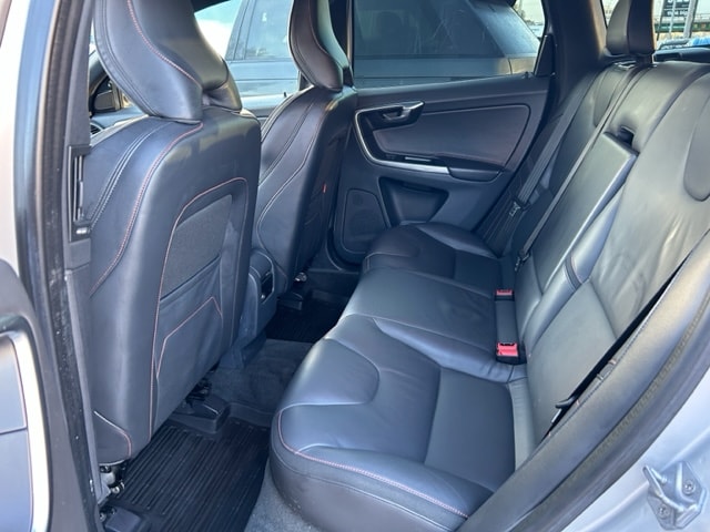 VOLVO XC60 D4 AWD OceanRace Geartronic-image-11