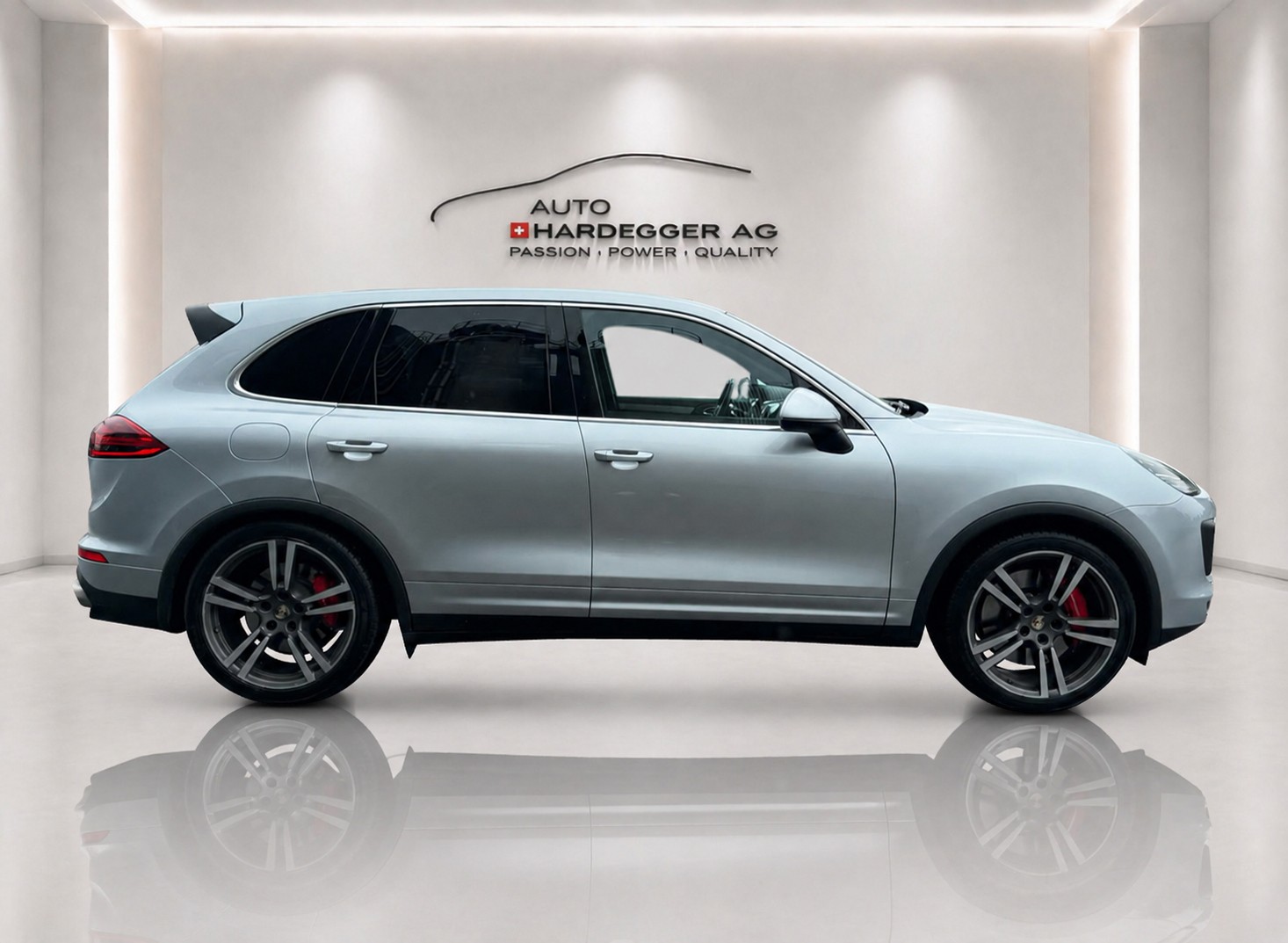 PORSCHE Cayenne Turbo inkl. Garantie! PDCC! Sitzlüftung! Lenkradheizung!-showroom-element-2