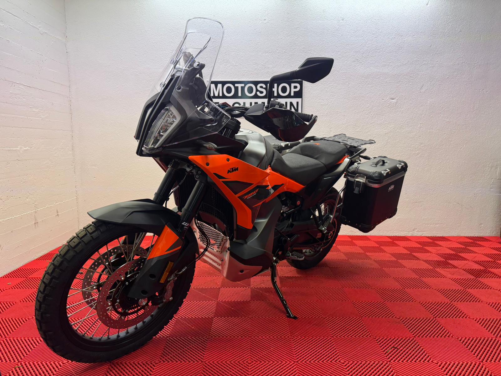 KTM 790 Adventure-image-3