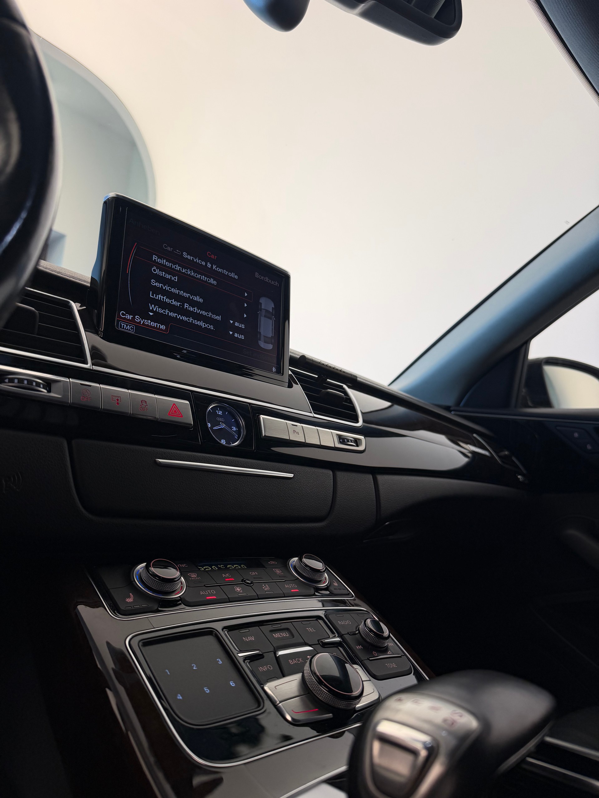 AUDI A8 3.0 TDI Facelift S8 Umbau quattro tiptronic-image-8