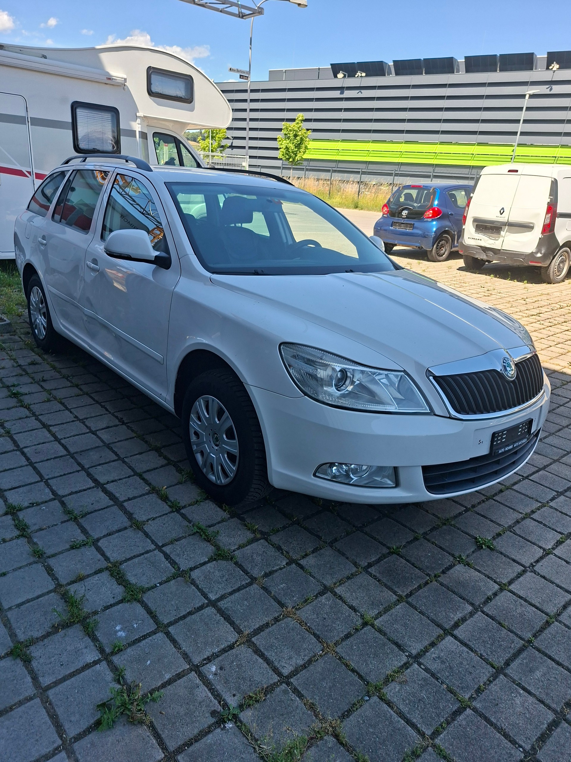 SKODA Octavia Combi 1.8 TSI Ambition 4x4-image-5