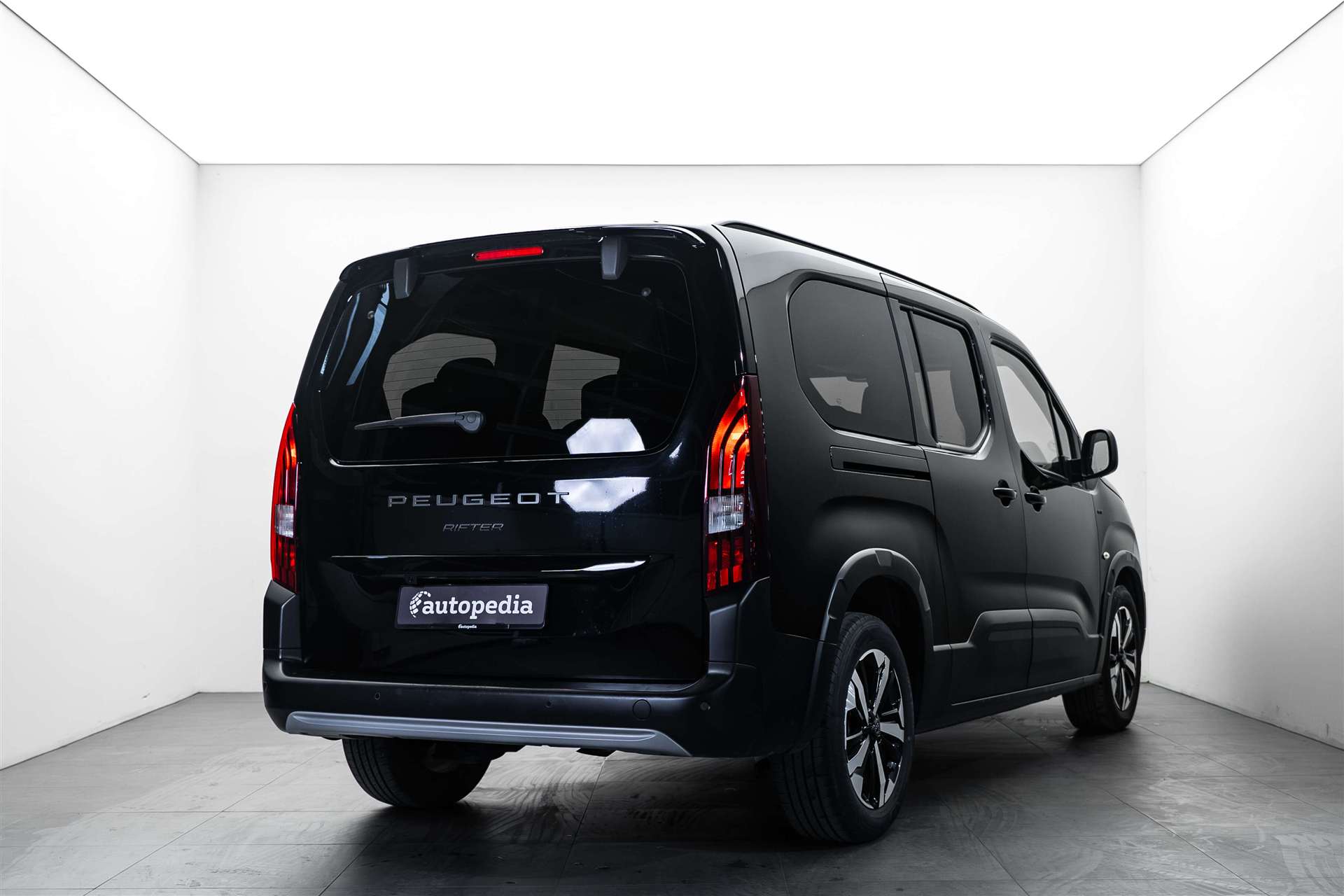 PEUGEOT Rifter Long 1.5 BlueHDi 7 Plätzer GT EAT-Automat-showroom-element-3