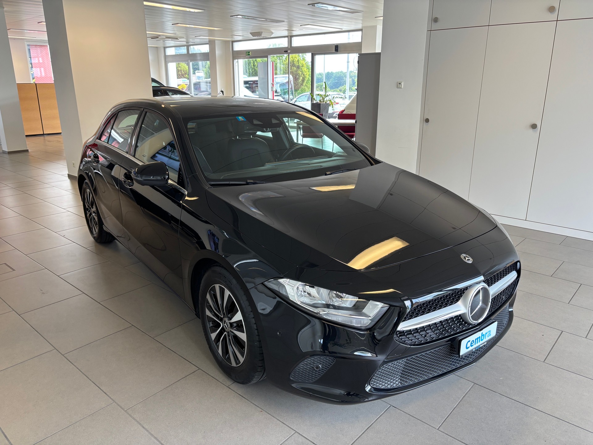 MERCEDES-BENZ A 200 SE Line 7G-DCT-showroom-element-1