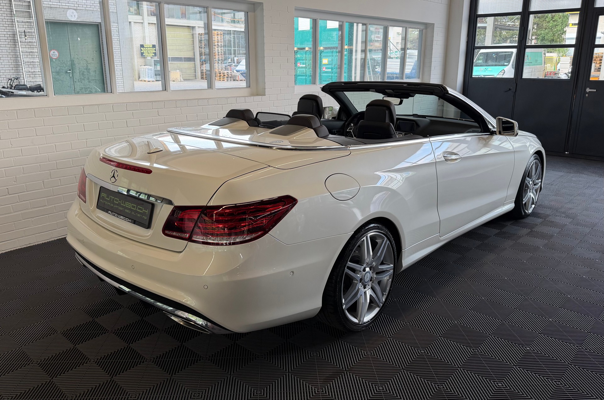 MERCEDES-BENZ E 400 7G-Tronic AMG LINE I 333 PS I-image-9