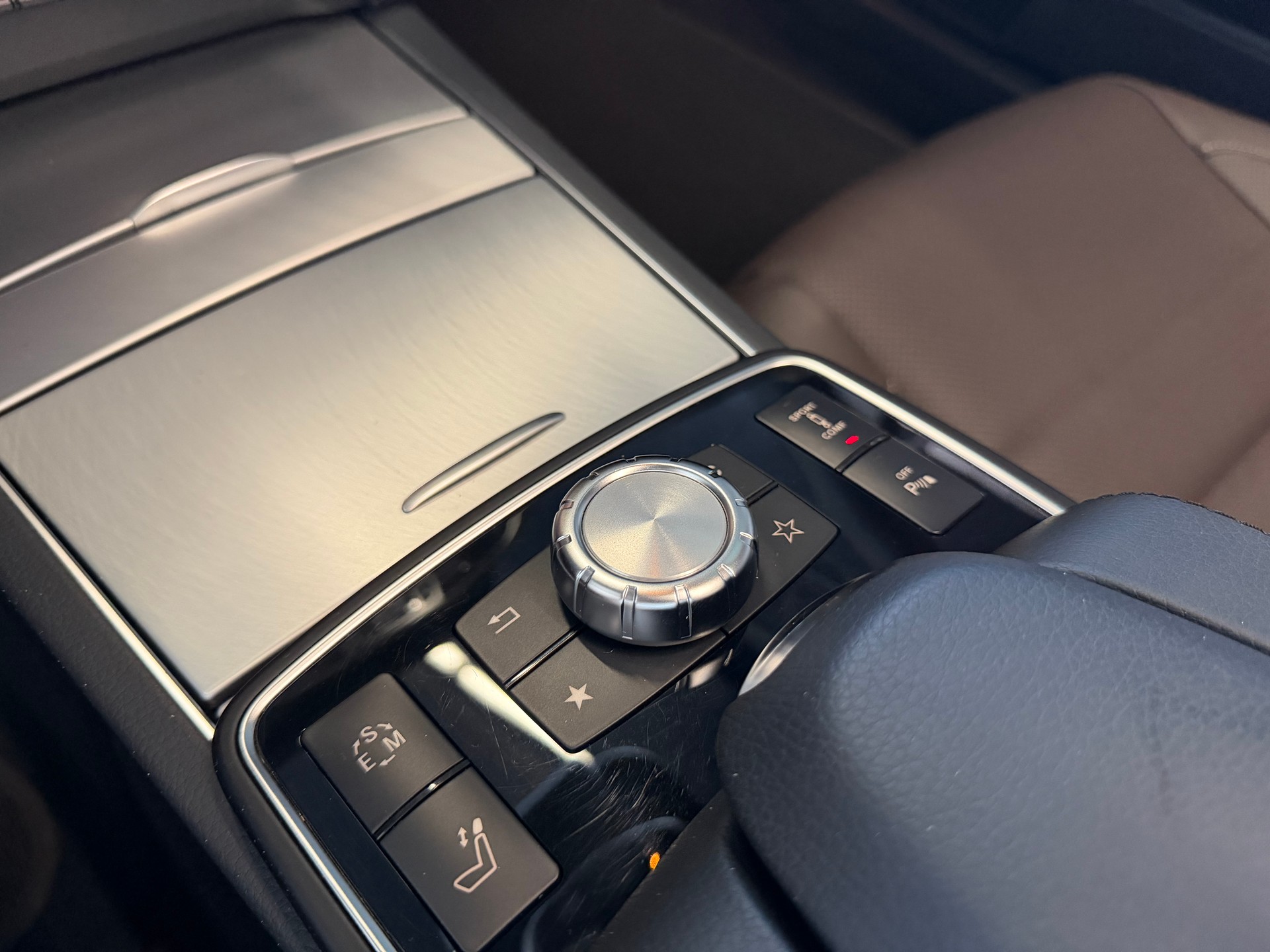 MERCEDES-BENZ E 400 7G-Tronic AMG LINE I 333 PS I-image-24