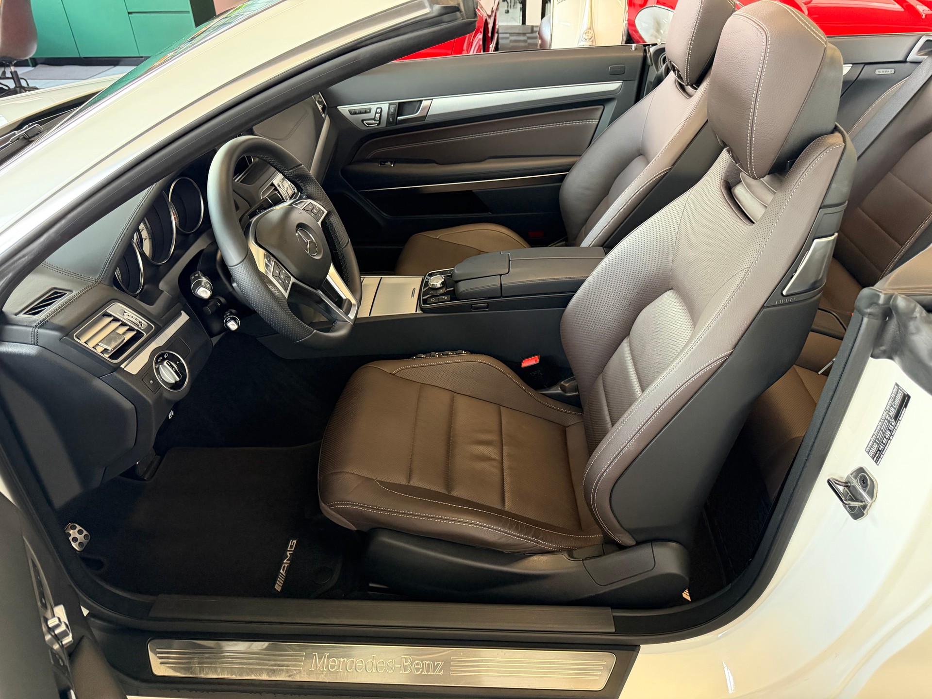 MERCEDES-BENZ E 400 7G-Tronic AMG LINE I 333 PS I-image-16