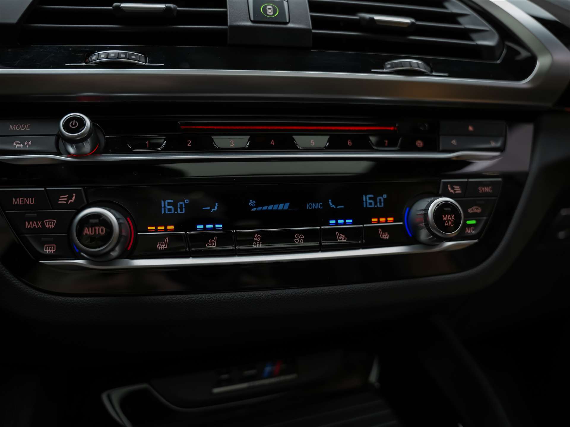 BMW X3 xDrive M Competition Steptronic *Head Up*Panorama*360° Kamera*-image-27