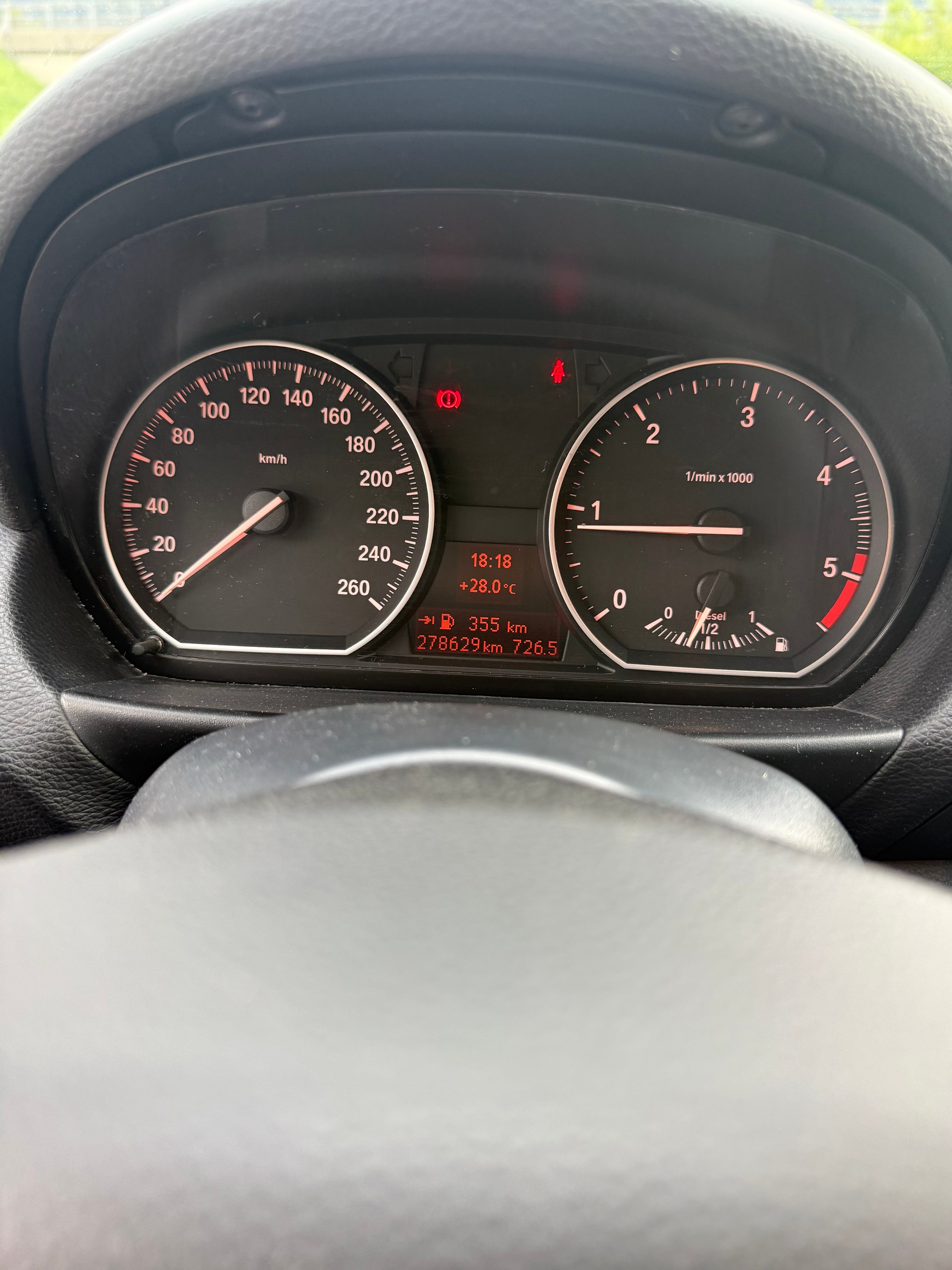 BMW 120d-image-6