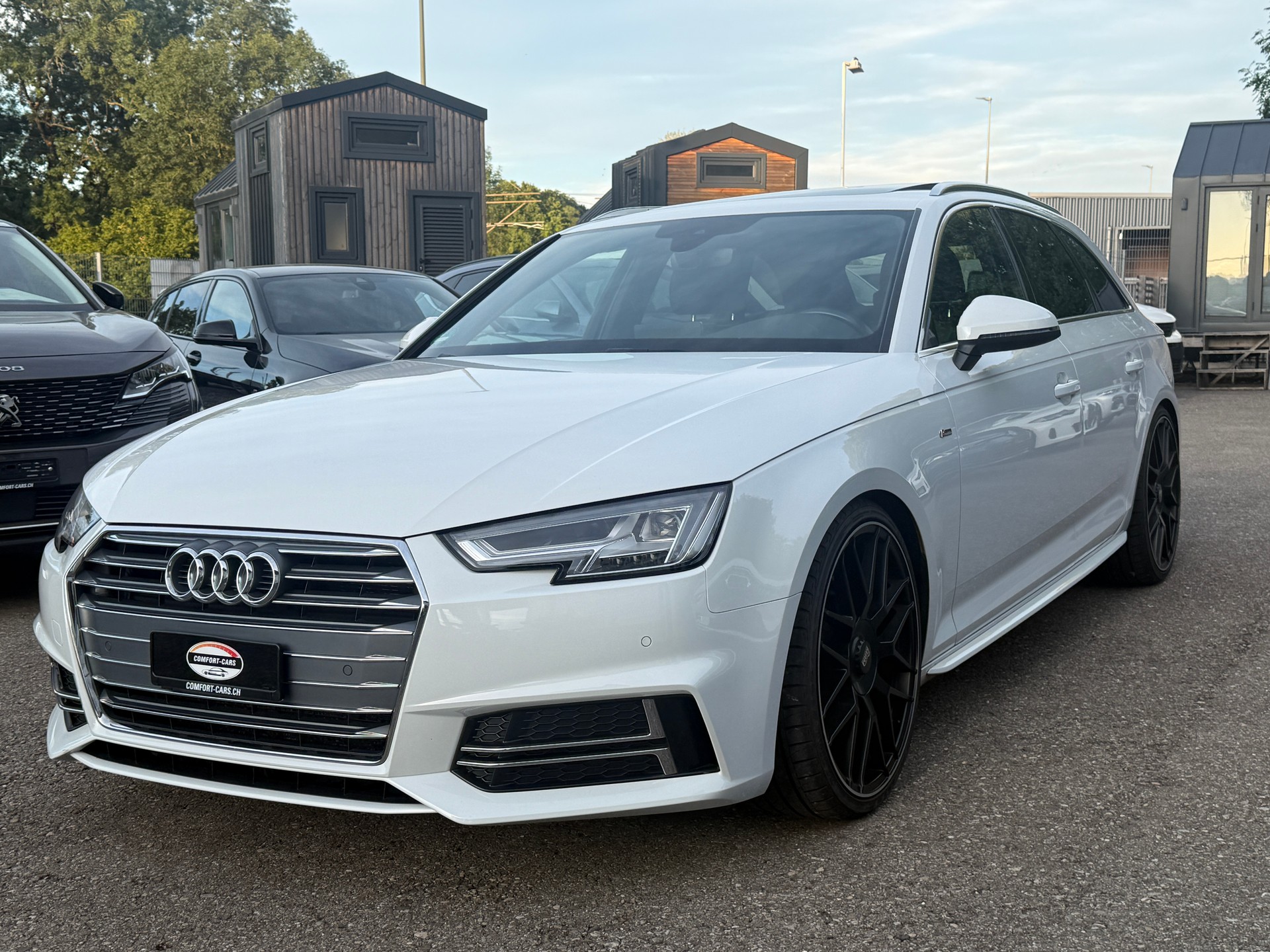 AUDI A4 Avant 2.0 TDI Sport S-tronic *KW Gewindefahrwerk*20"Räder*S-Line-showroom-element-3