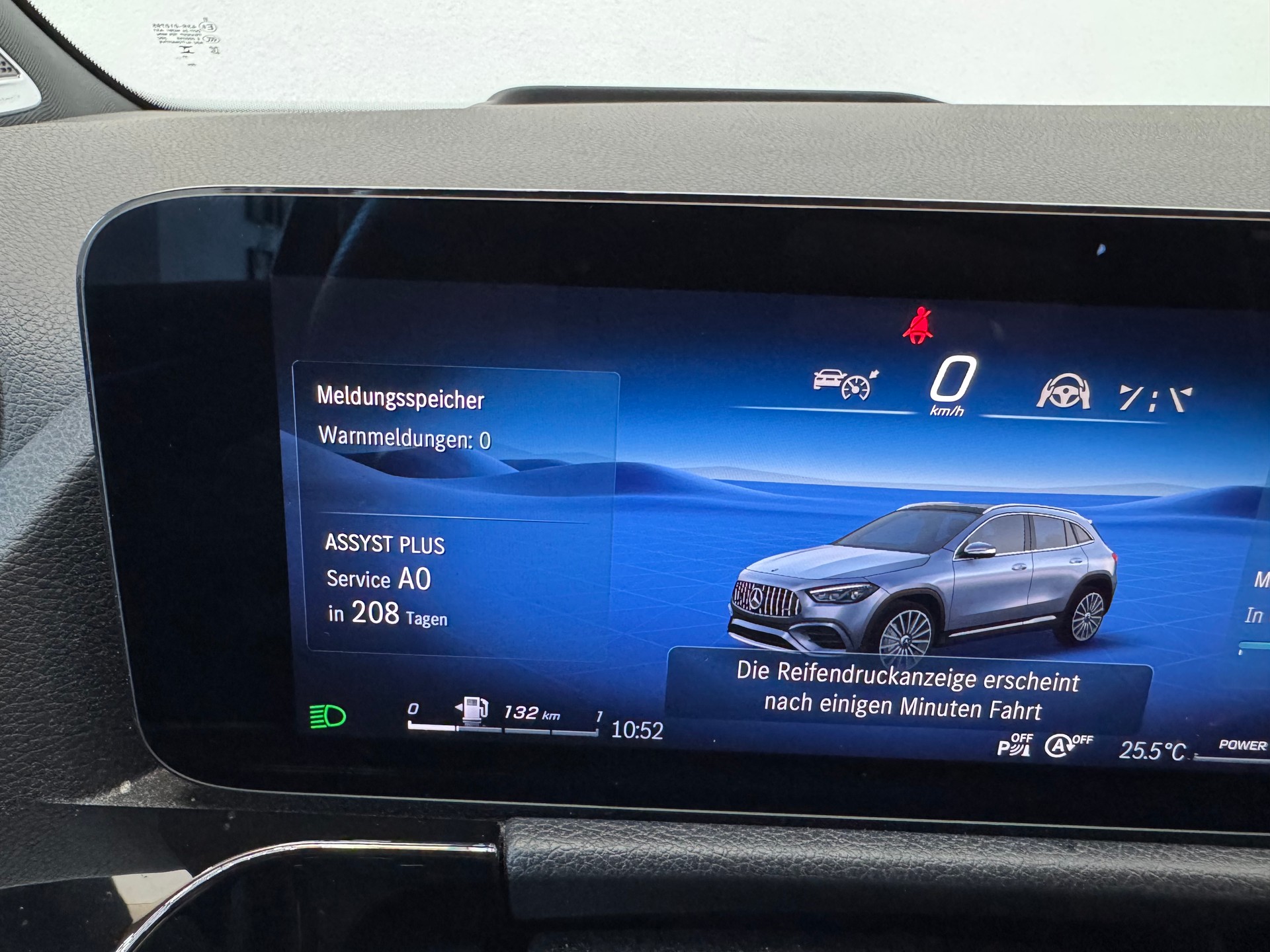MERCEDES-BENZ GLA AMG 35 4Matic 8G-DCT-image-24