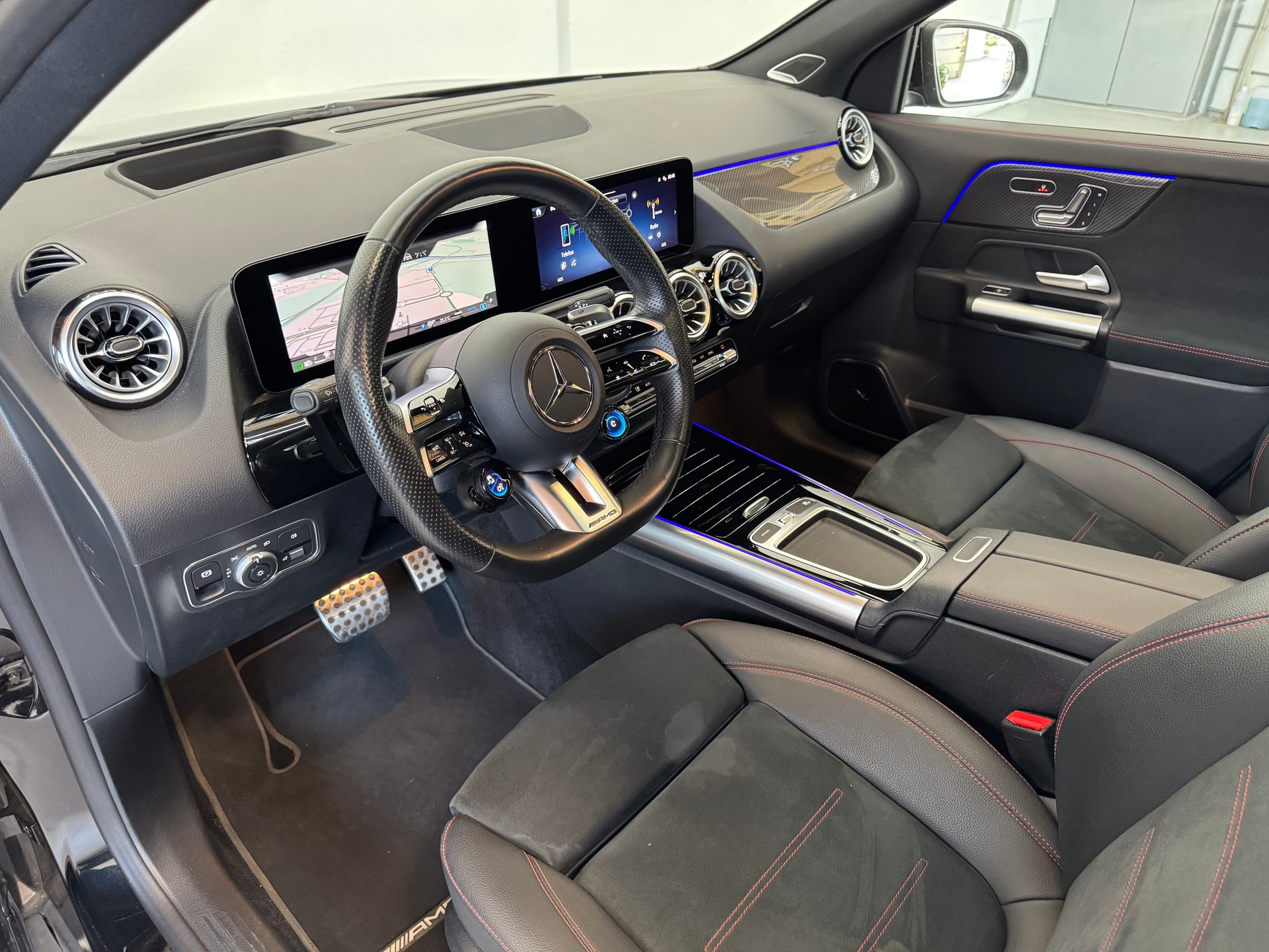 MERCEDES-BENZ GLA AMG 35 4Matic 8G-DCT-image-10