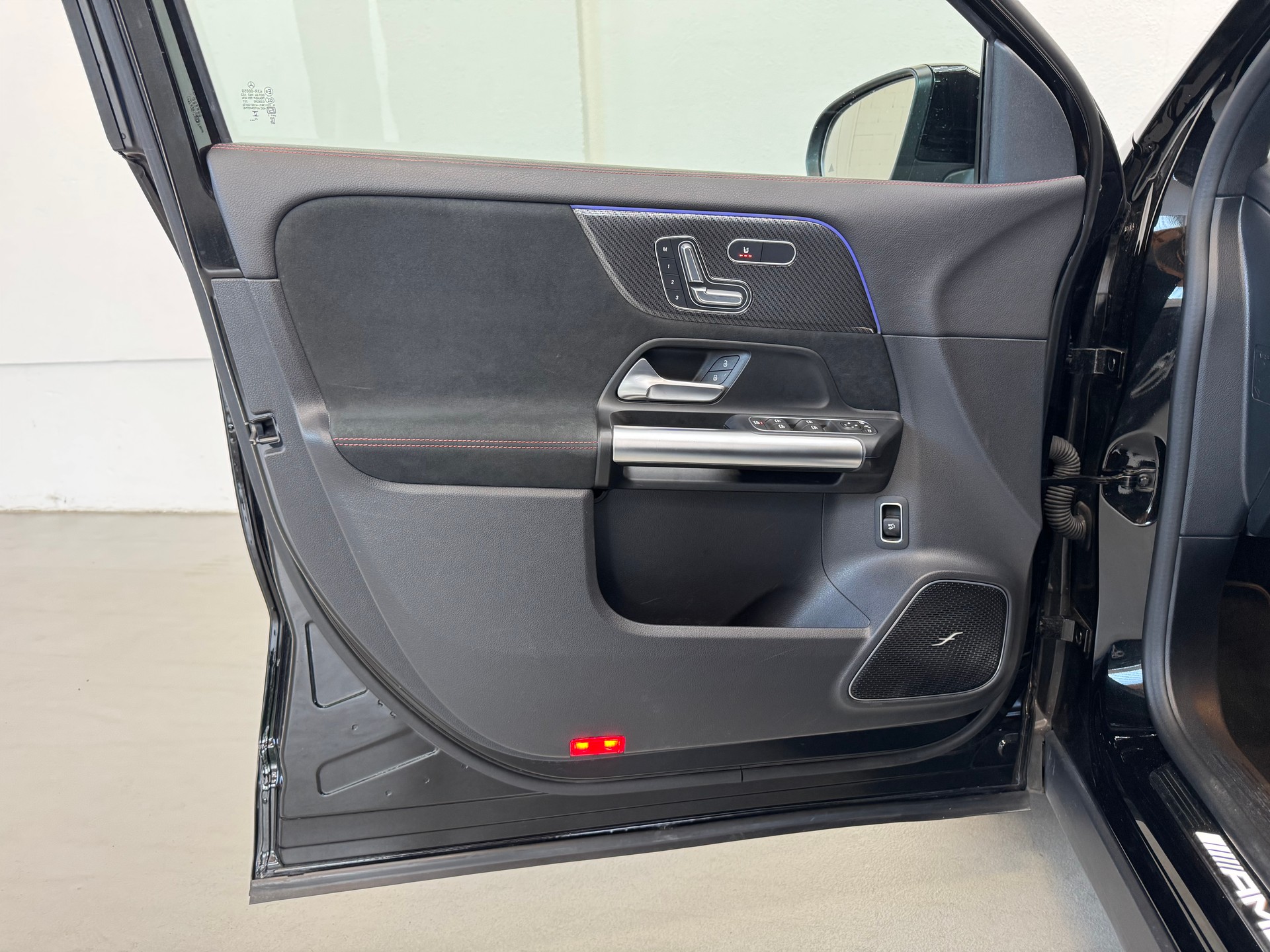 MERCEDES-BENZ GLA AMG 35 4Matic 8G-DCT-image-26