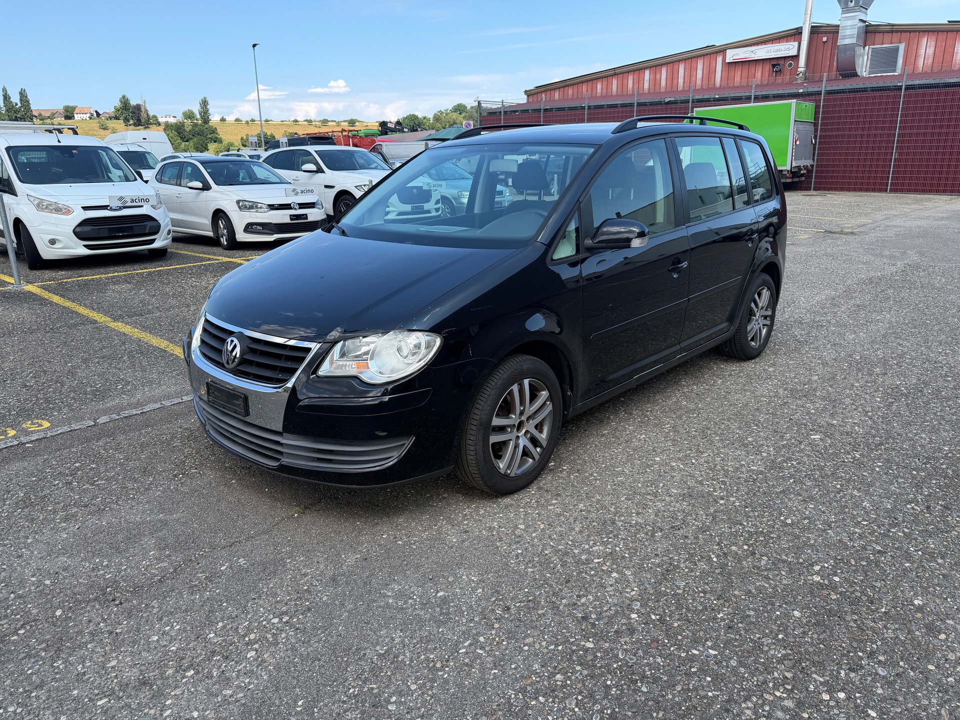 VW Touran 1.9 TDI Trendline-image-1