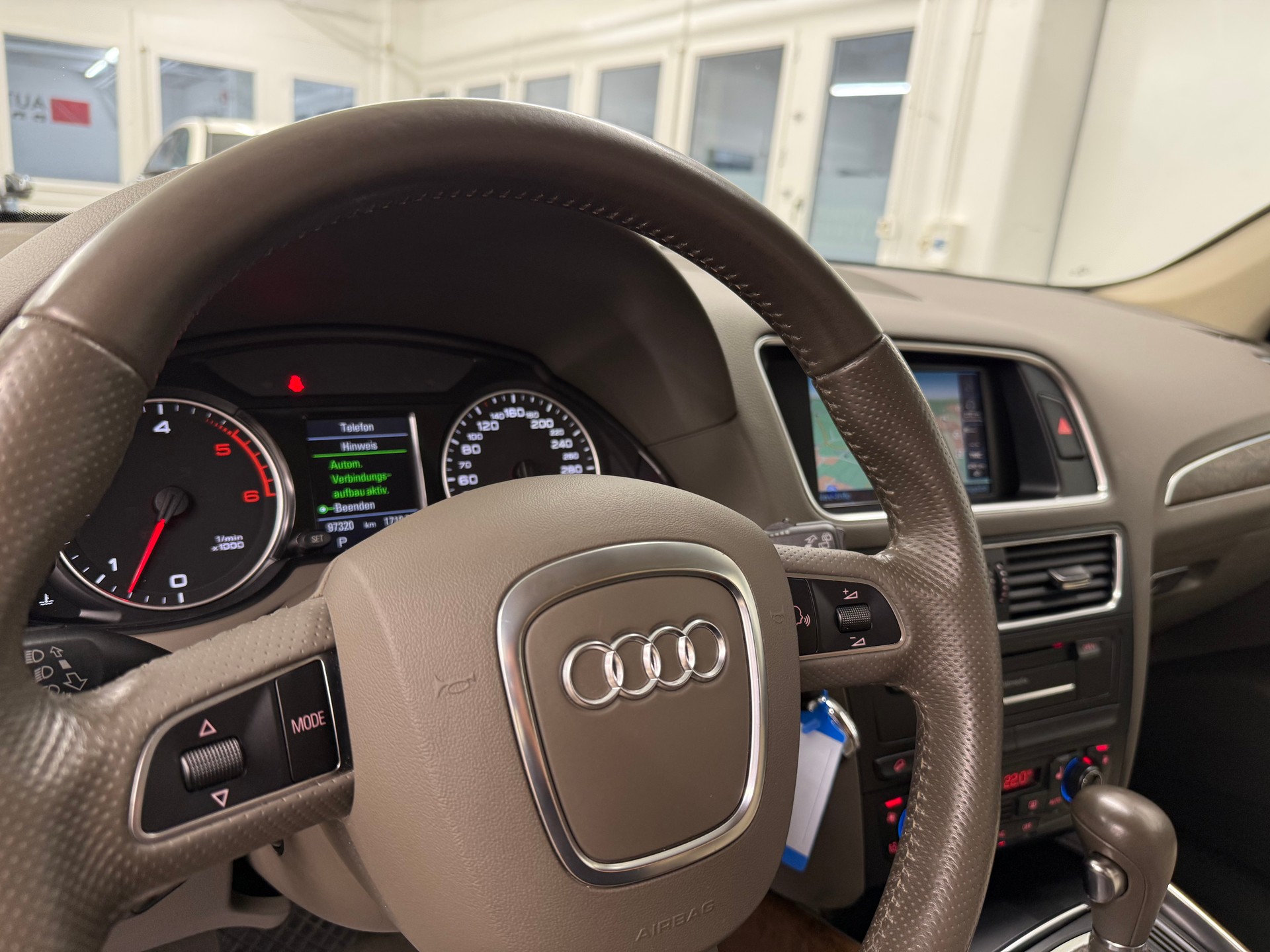 AUDI Q5 3.0 TDI quattro S-tronic-image-15