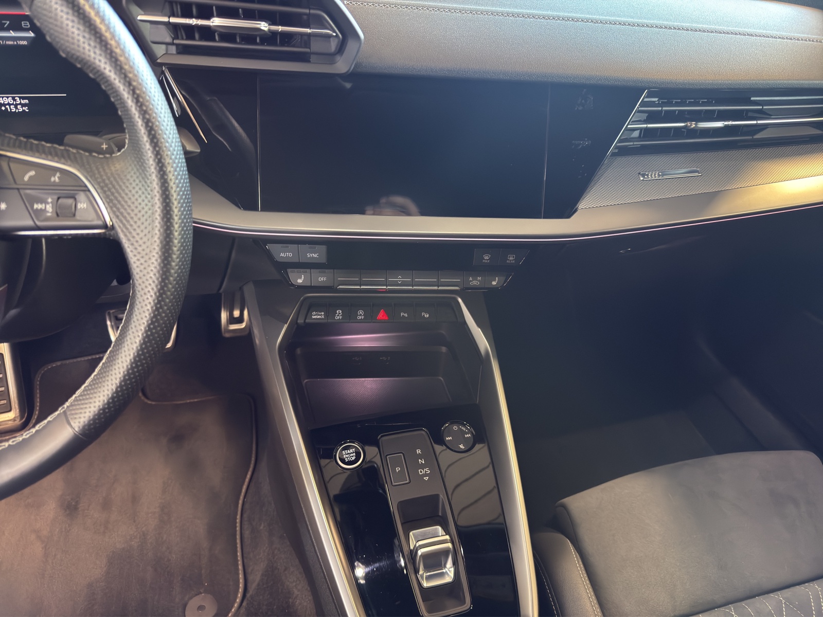AUDI A3 Sportback 35 TFSI S line Attraction S-tronic-image-10