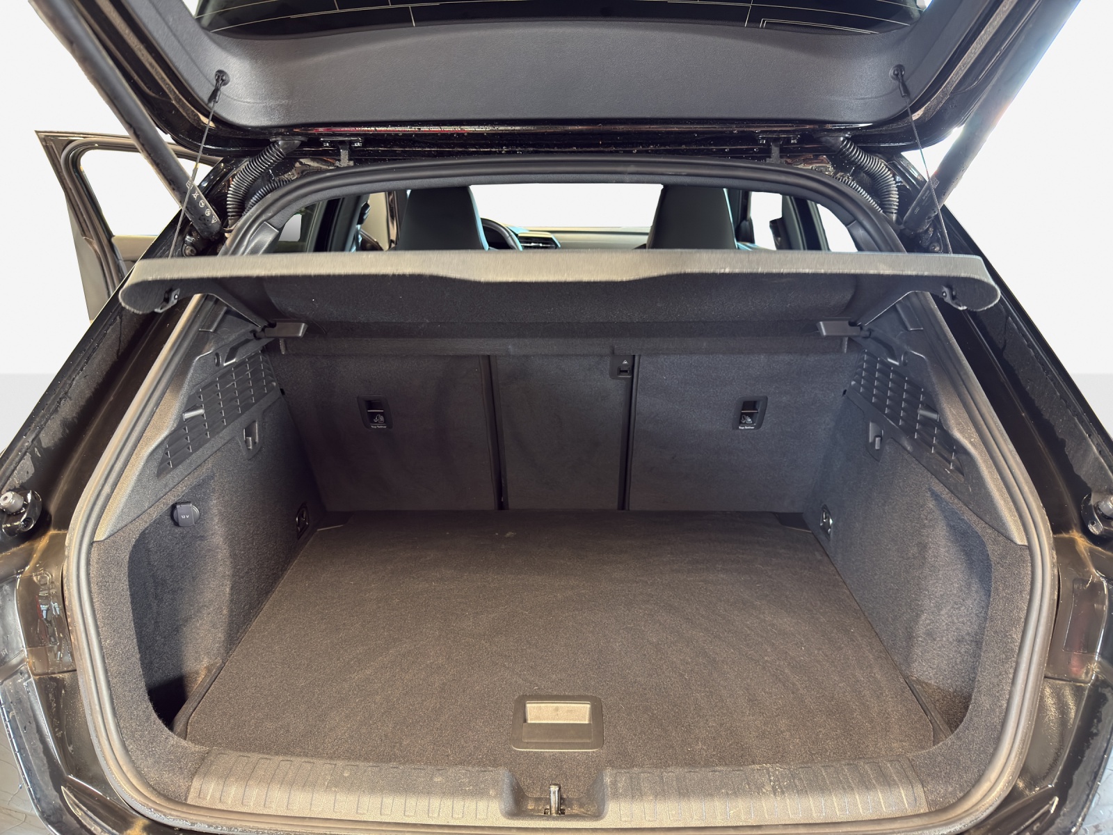 AUDI A3 Sportback 35 TFSI S line Attraction S-tronic-image-12