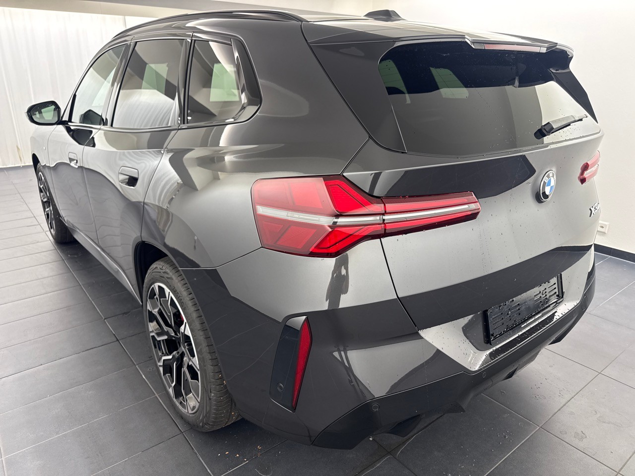 BMW X3 xDrive 48V 40d M Sport ''inkl. AHK & Standheizung''-showroom-element-1