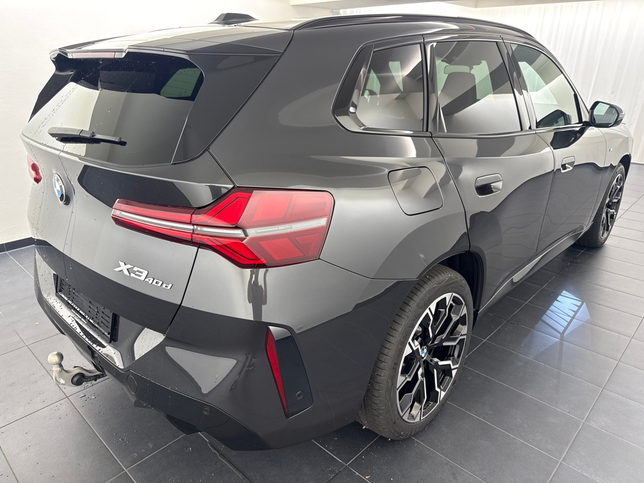 BMW X3 xDrive 48V 40d M Sport ''inkl. AHK & Standheizung''-showroom-element-2