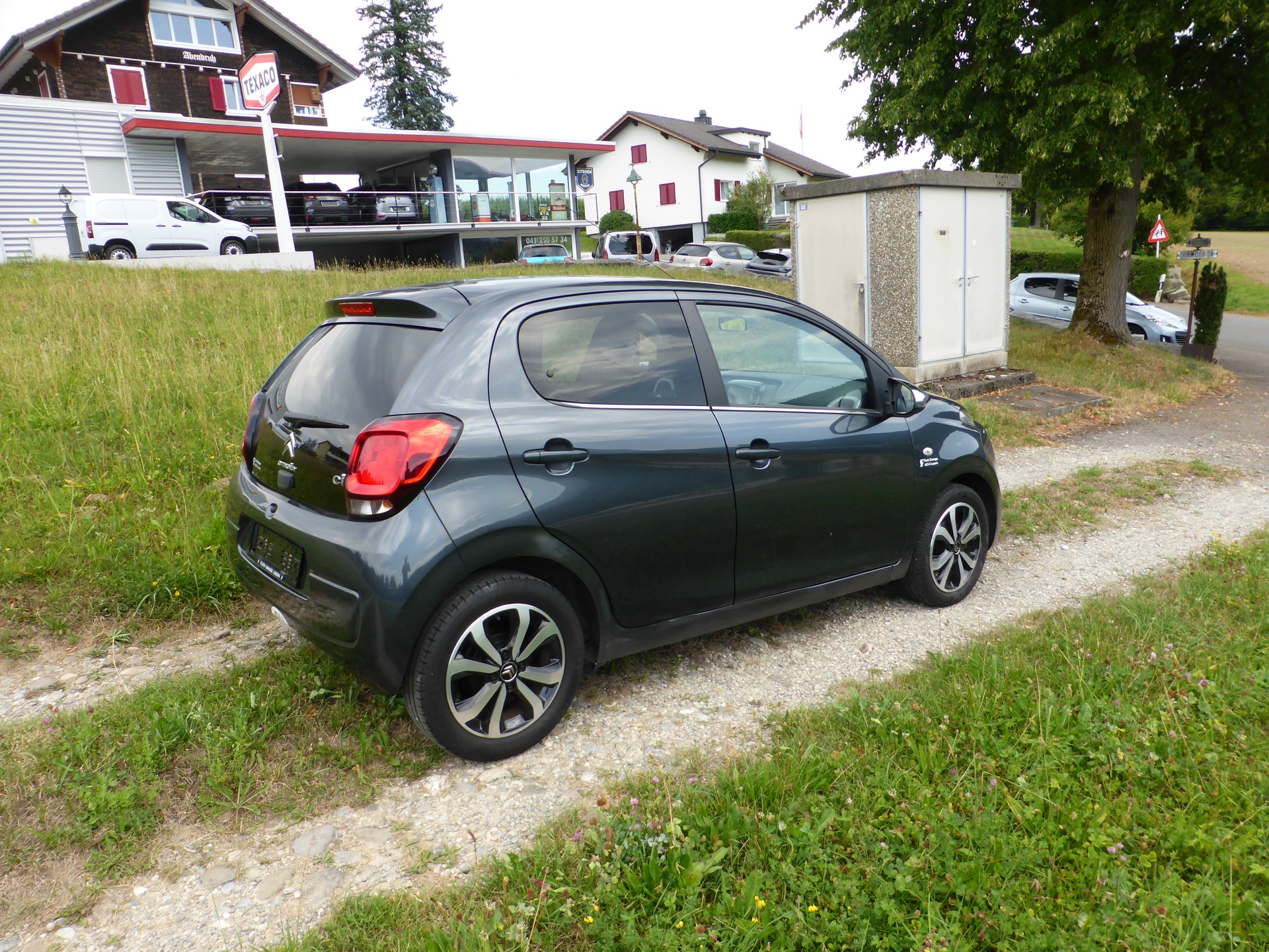 CITROEN C1 1.0 VTi Shine-image-3