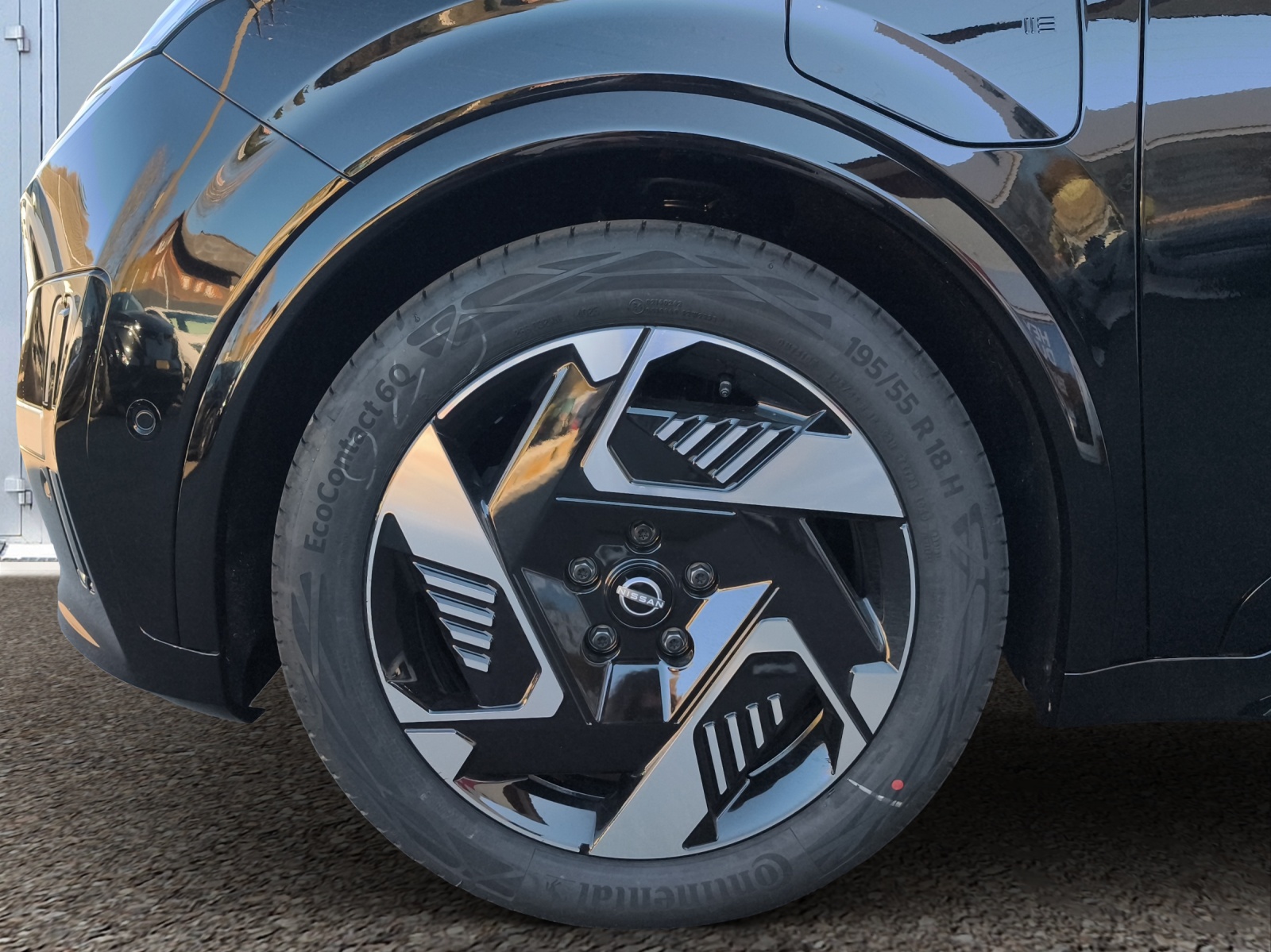NISSAN Micra 52kWh Evolve-image-15