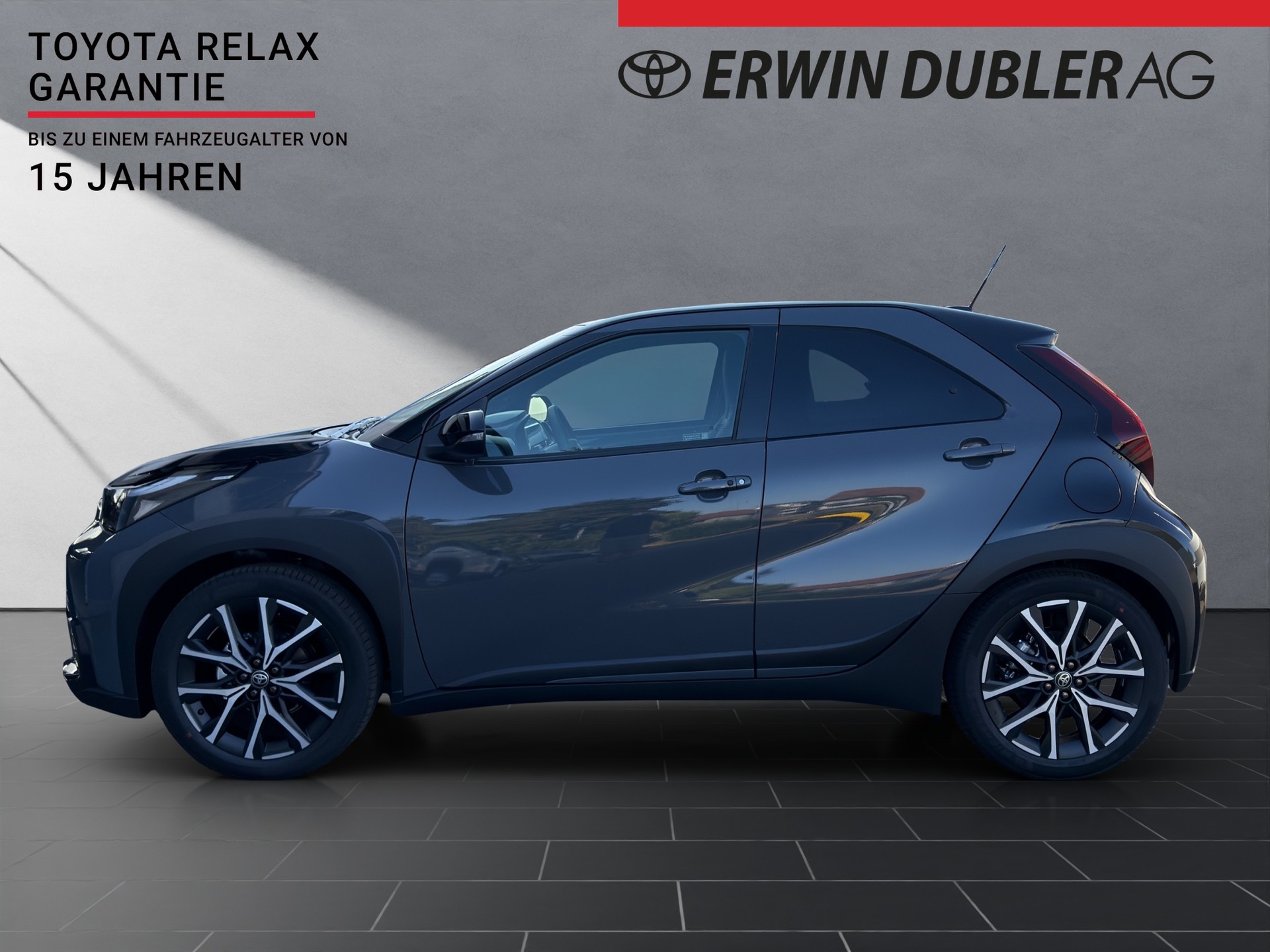 TOYOTA Aygo X 1.5 VVT-i HSD GR Sport-showroom-element-1