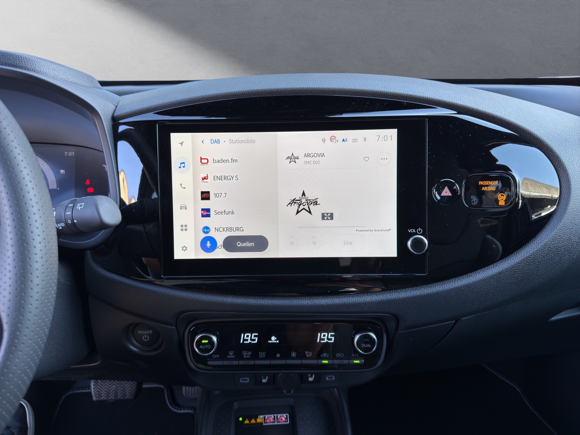 TOYOTA Aygo X 1.5 VVT-i HSD GR Sport-image-4