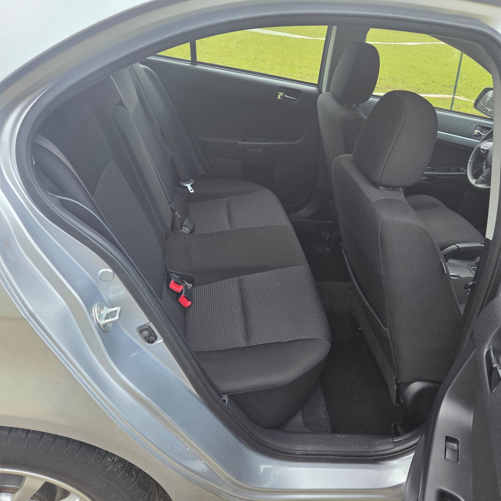 MITSUBISHI Lancer Sportback 1.8 Diamond CVT-image-7