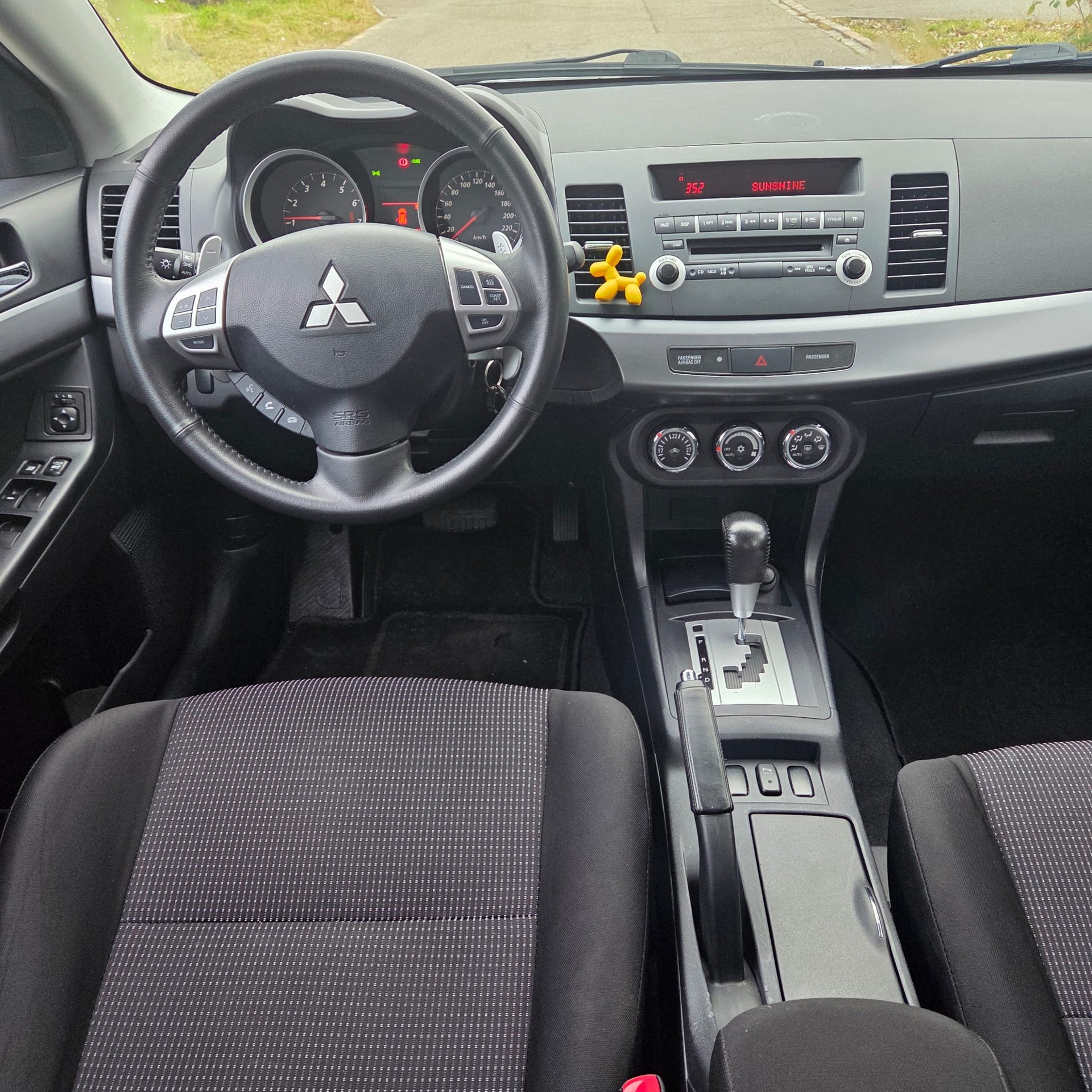 MITSUBISHI Lancer Sportback 1.8 Diamond CVT-image-9