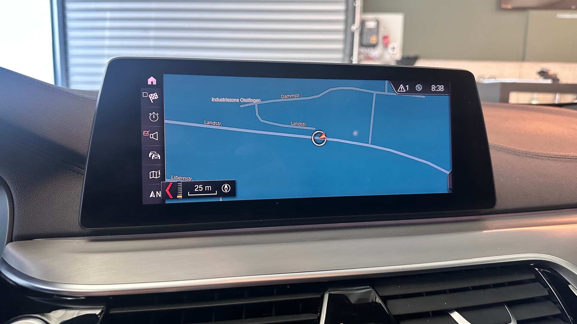 BMW 540i xDrive SAG Touring-image-14