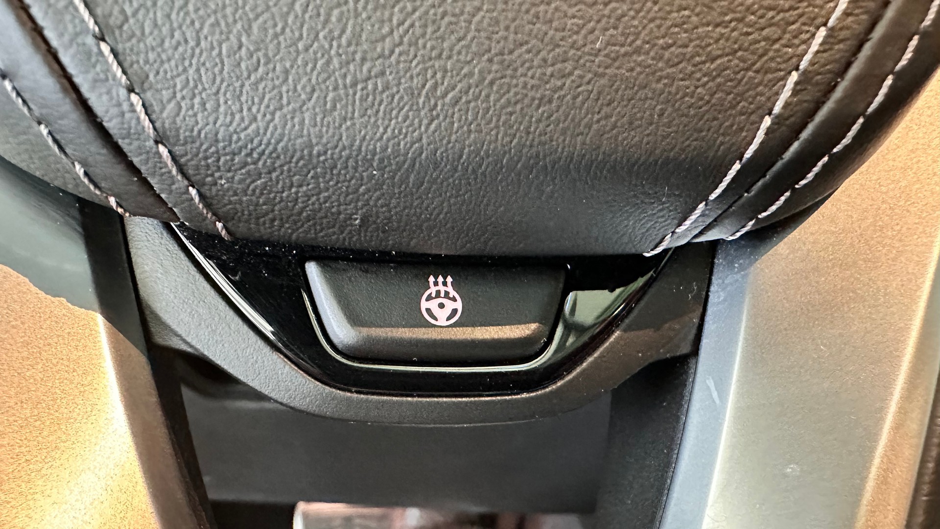 BMW 540i xDrive SAG Touring-image-11