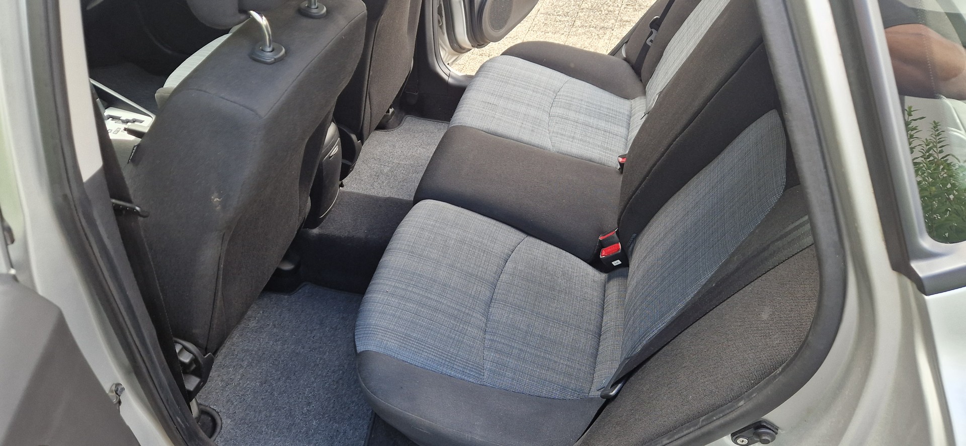 KIA 1.6 CVVT Seven-image-6