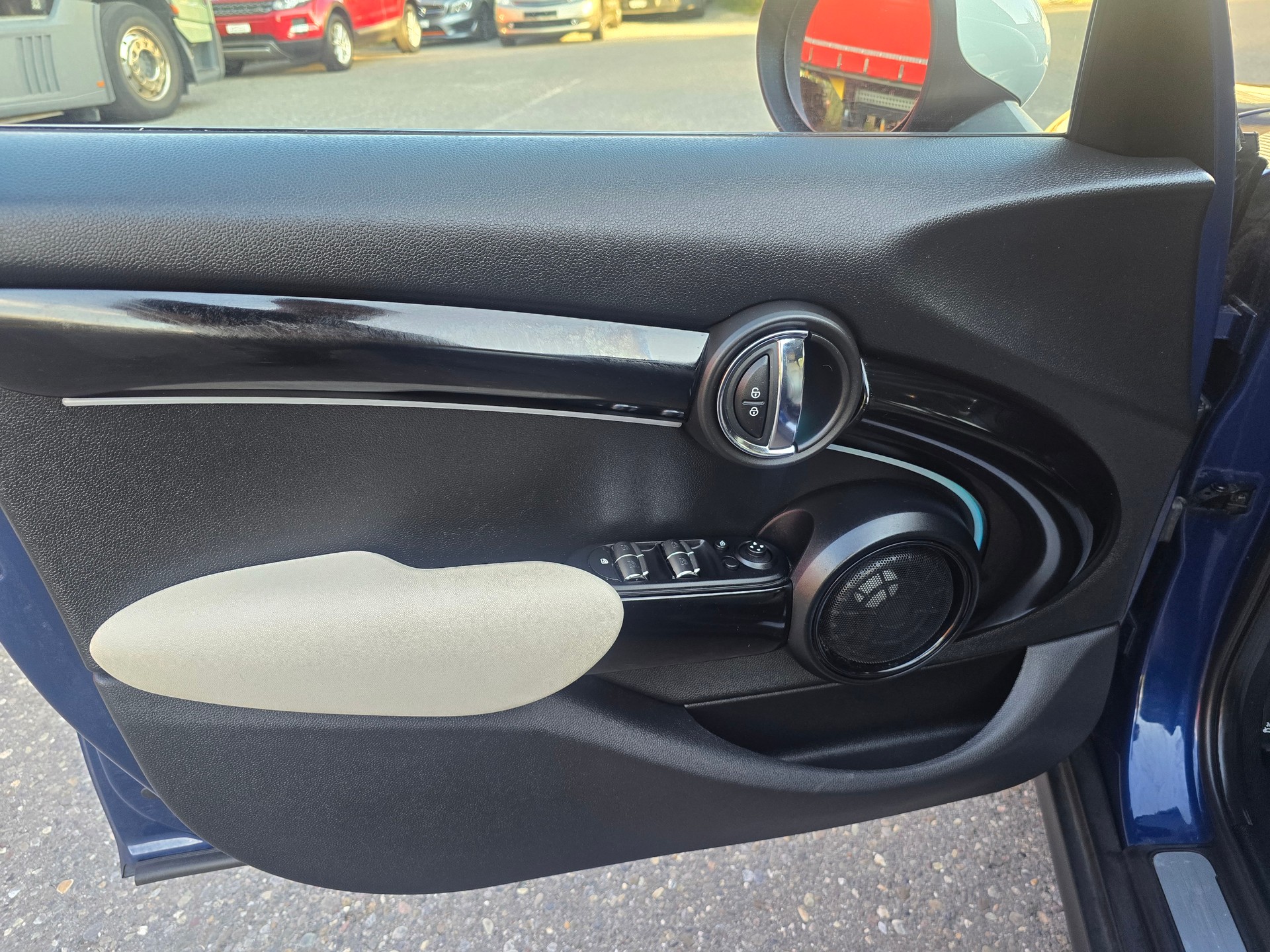 MINI Cooper S Steptronic-image-11