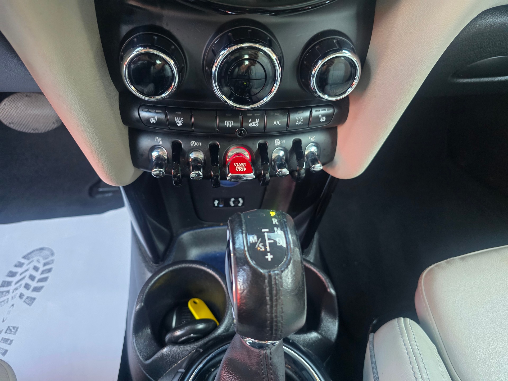 MINI Cooper S Steptronic-image-16