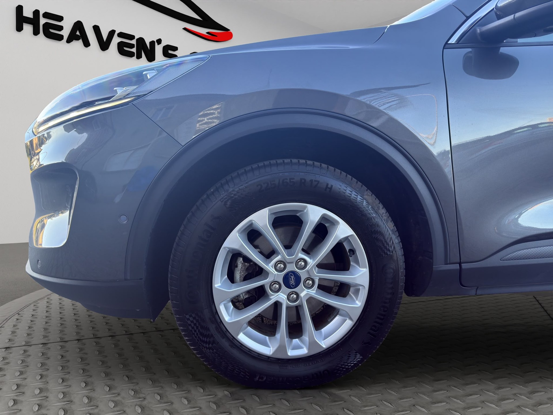 FORD Kuga 2.5 FHEV Titanium X 4WD-image-8