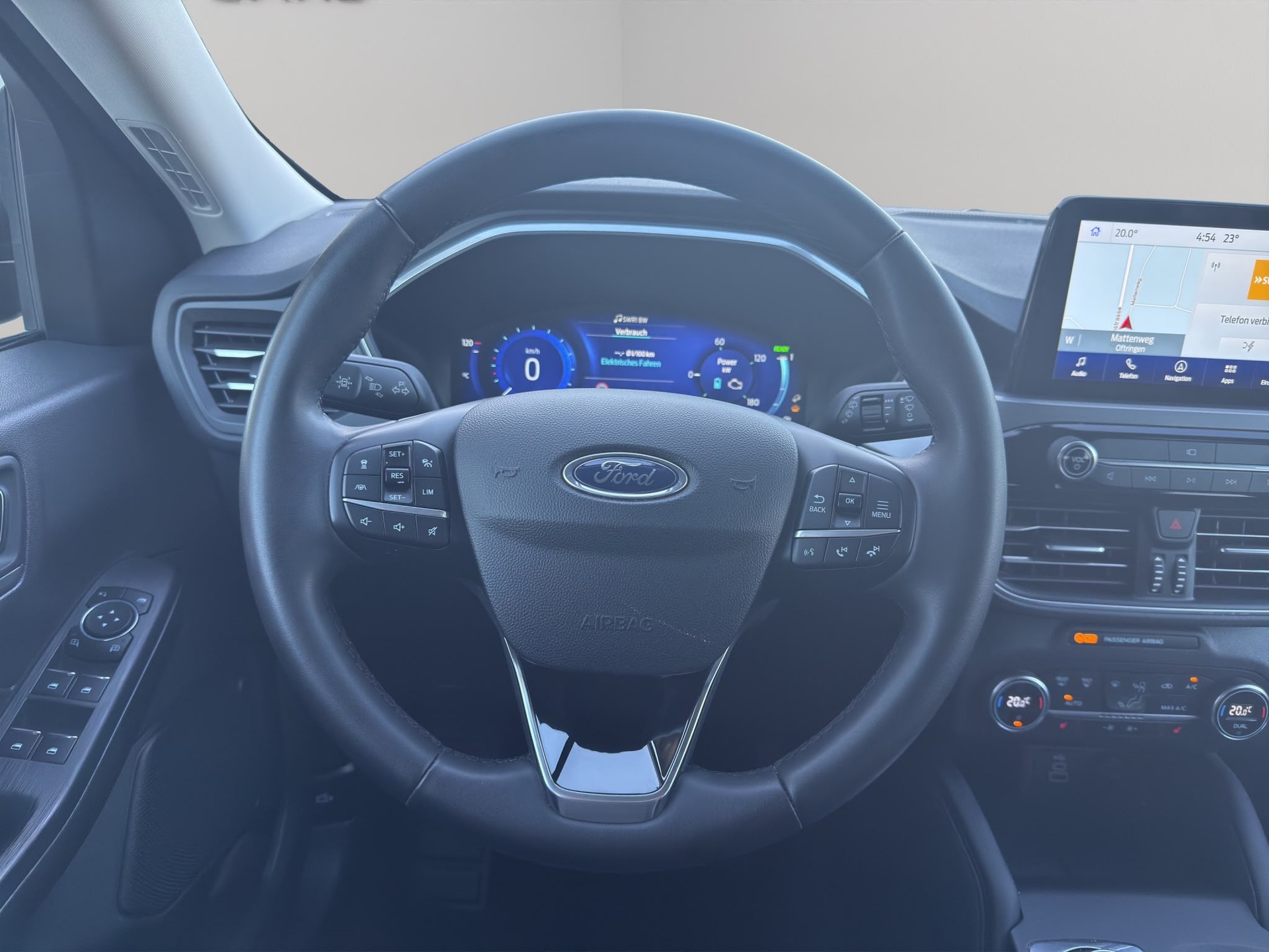 FORD Kuga 2.5 FHEV Titanium X 4WD-image-16