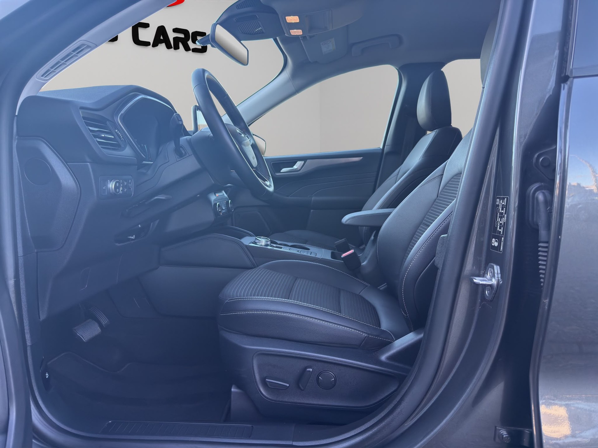 FORD Kuga 2.5 FHEV Titanium X 4WD-image-11